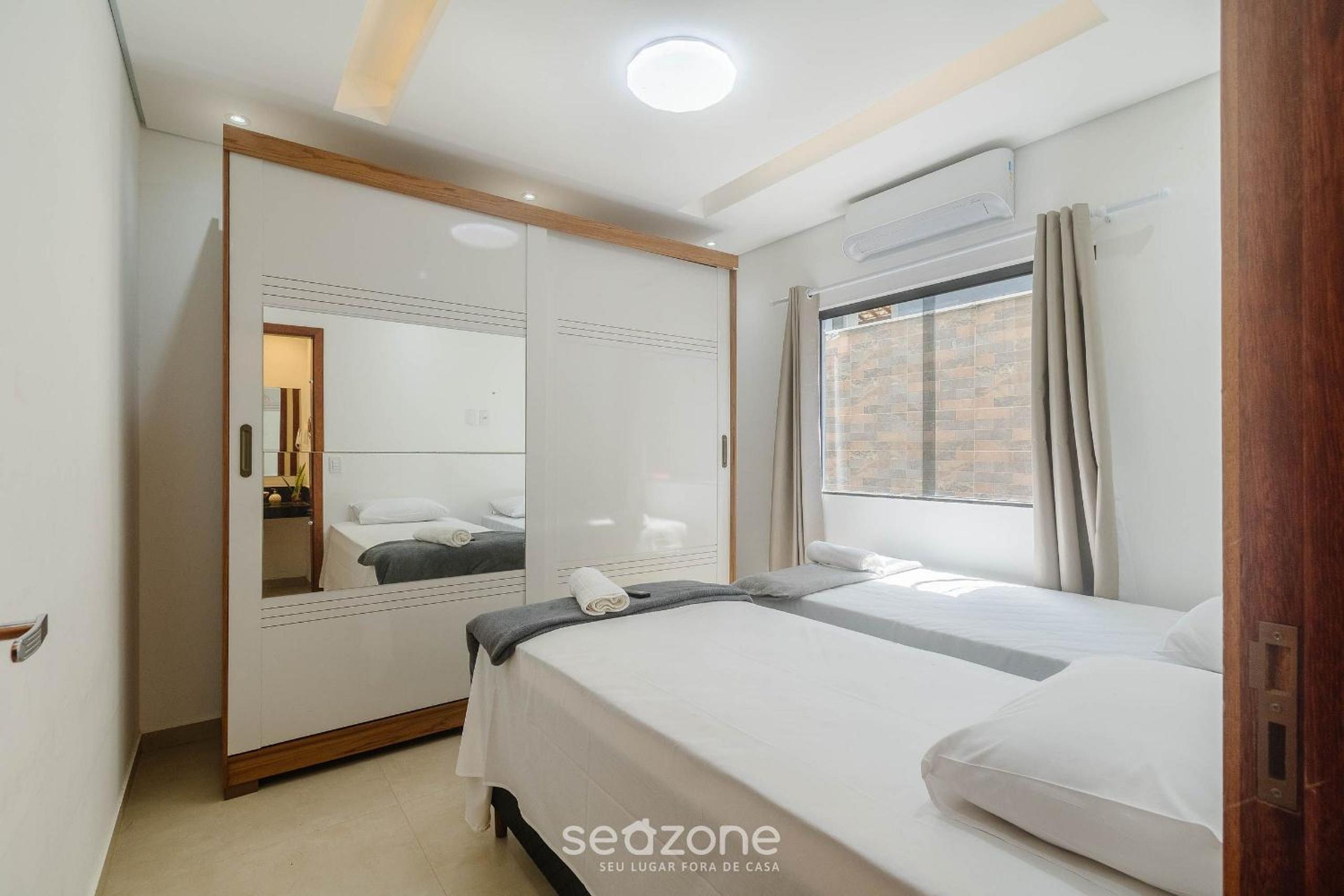 Condominium with Pool 950m from the Beach - PDM