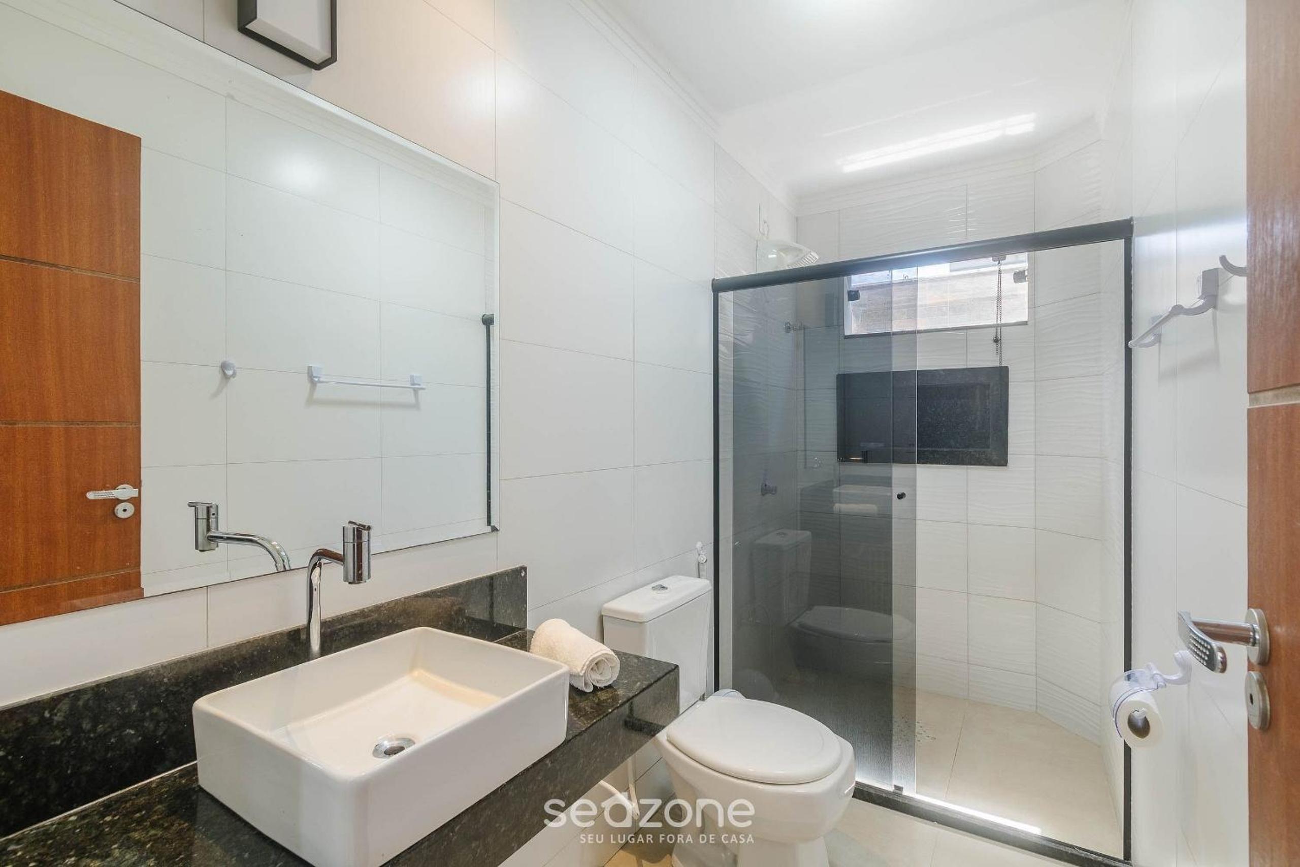 Condominium with Pool 950m from the Beach - PDM