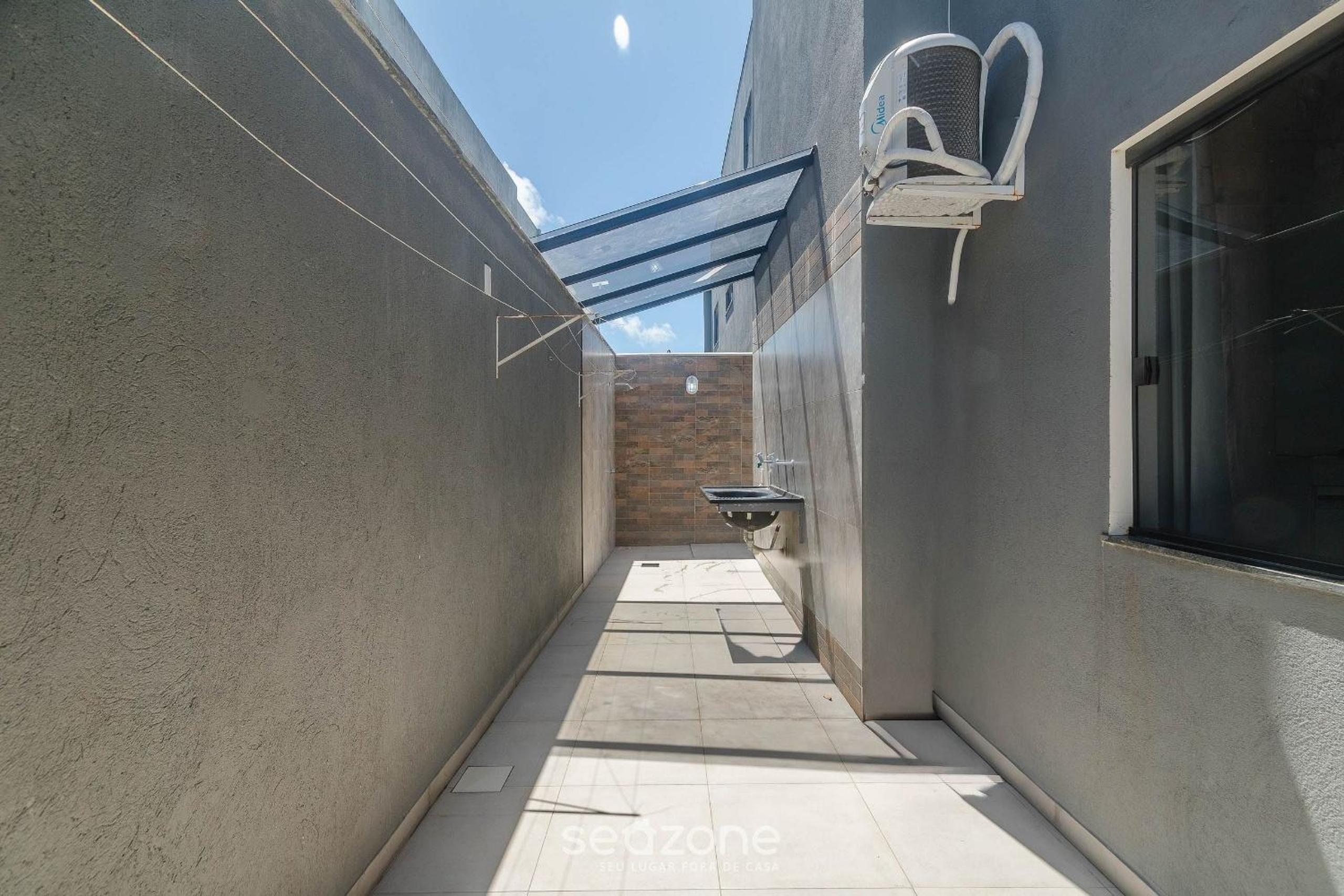 Condominium with Pool 950m from the Beach - PDM