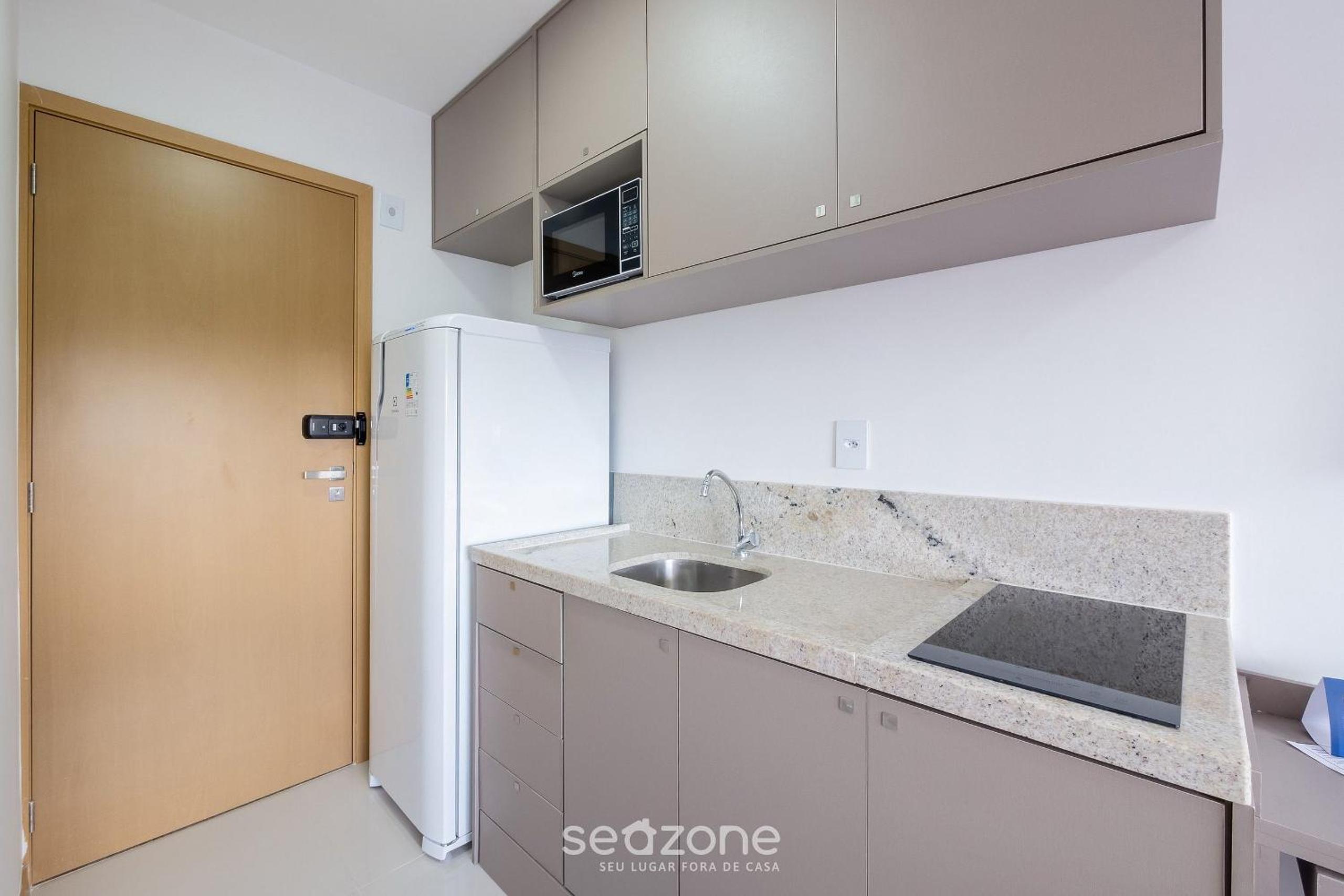 Modern Studio in condominium with pool HFO0208