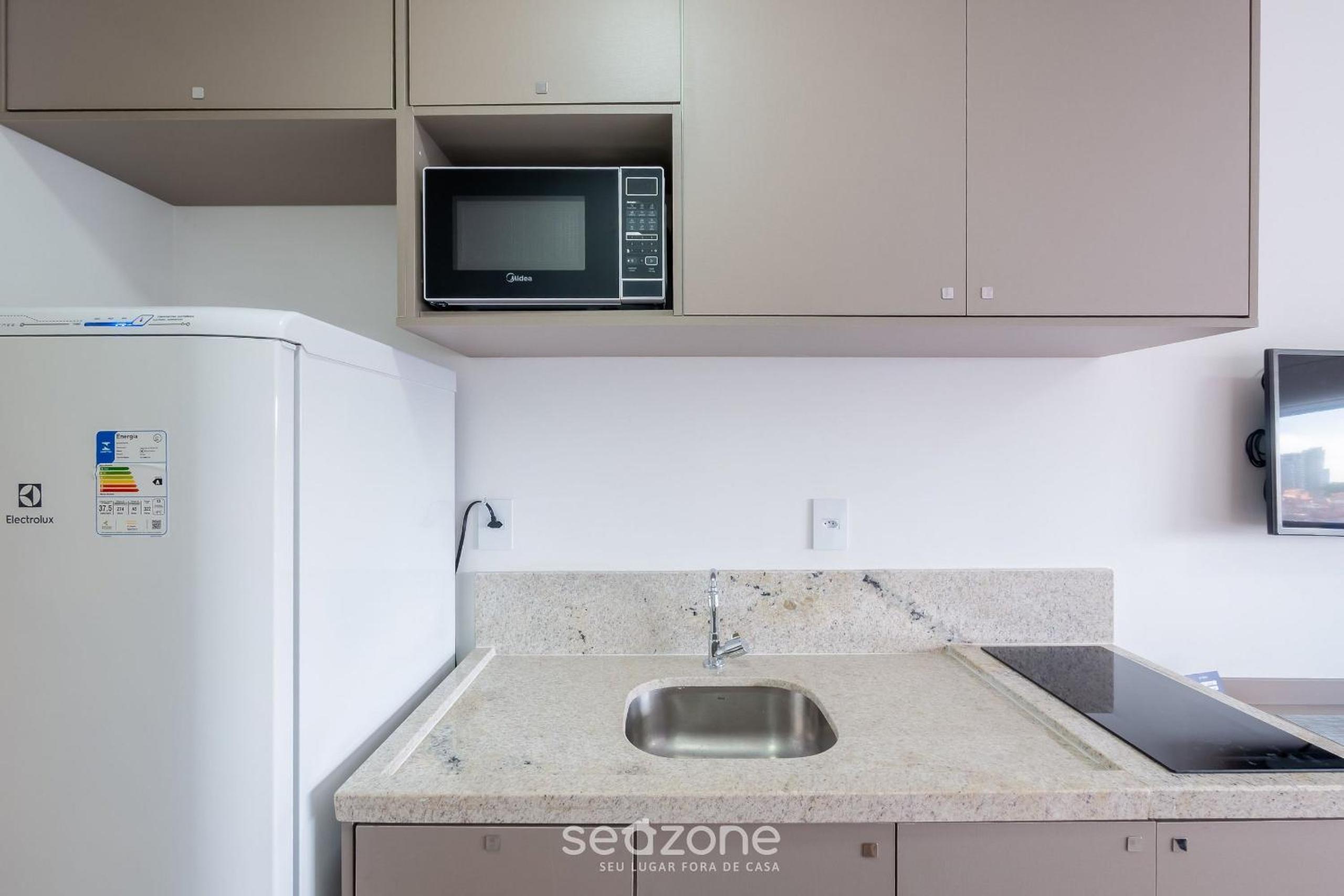 Modern Studio in condominium with pool HFO0208