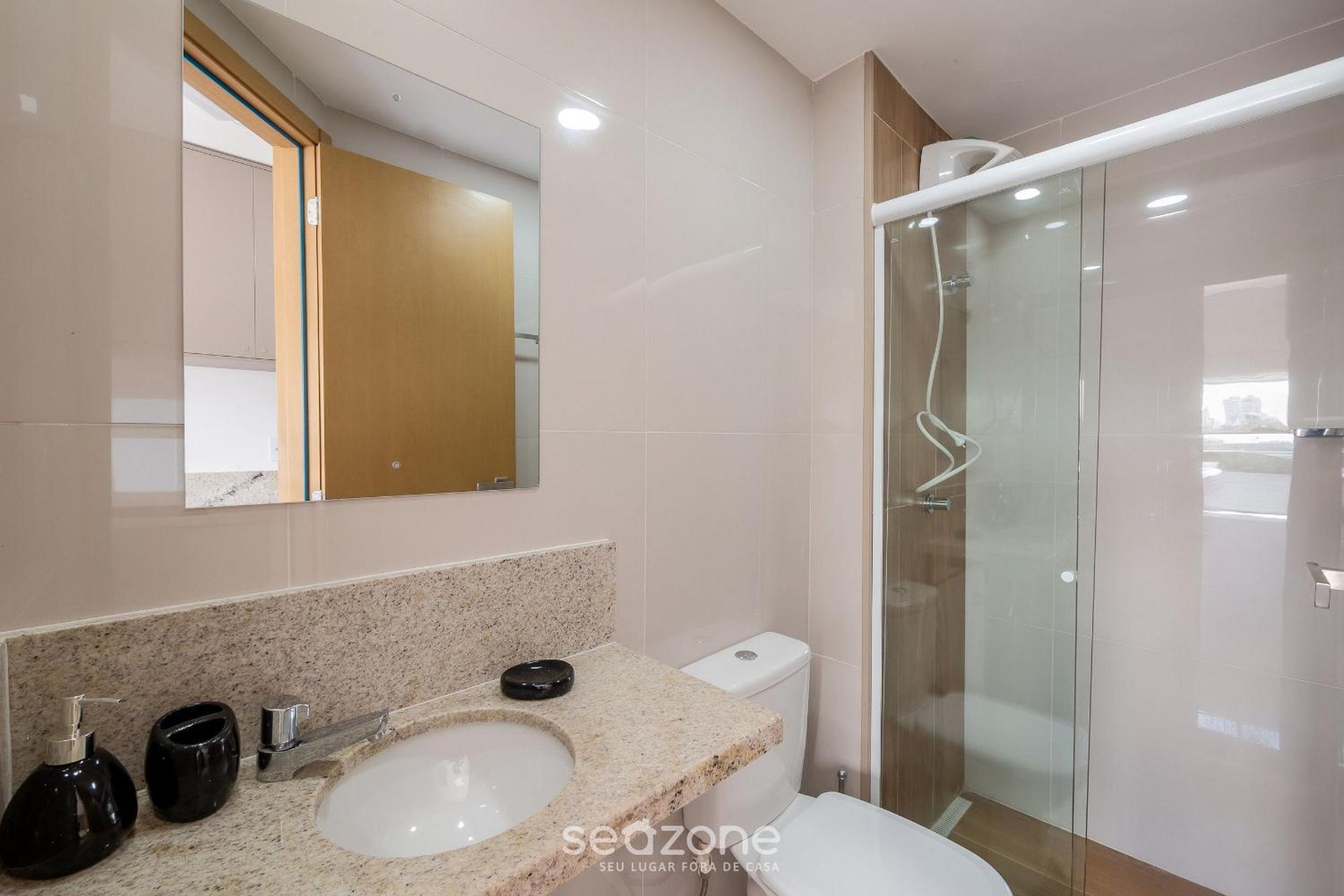 Modern Studio in condominium with pool HFO0208
