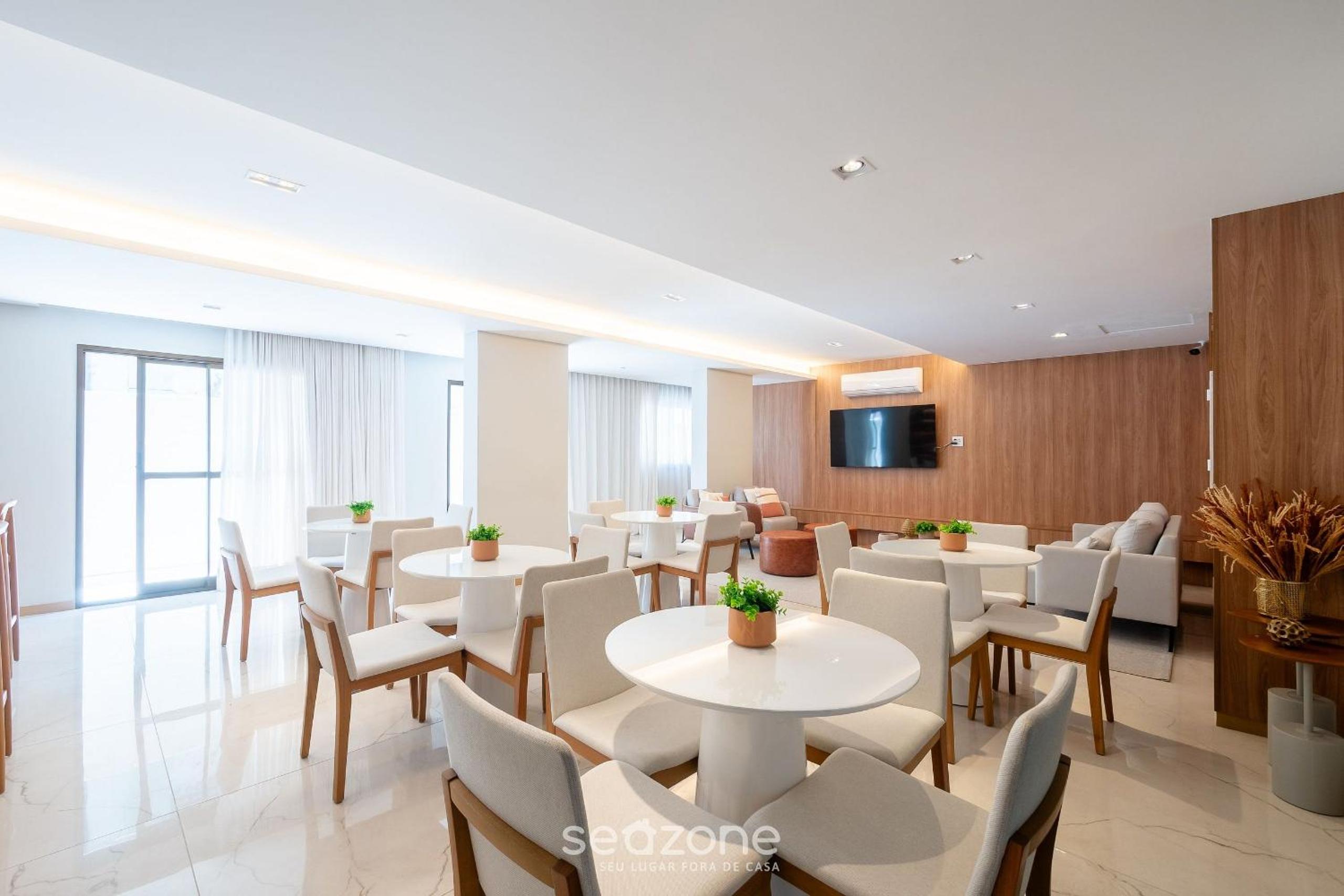 Modern Studio in condominium with pool HFO0208