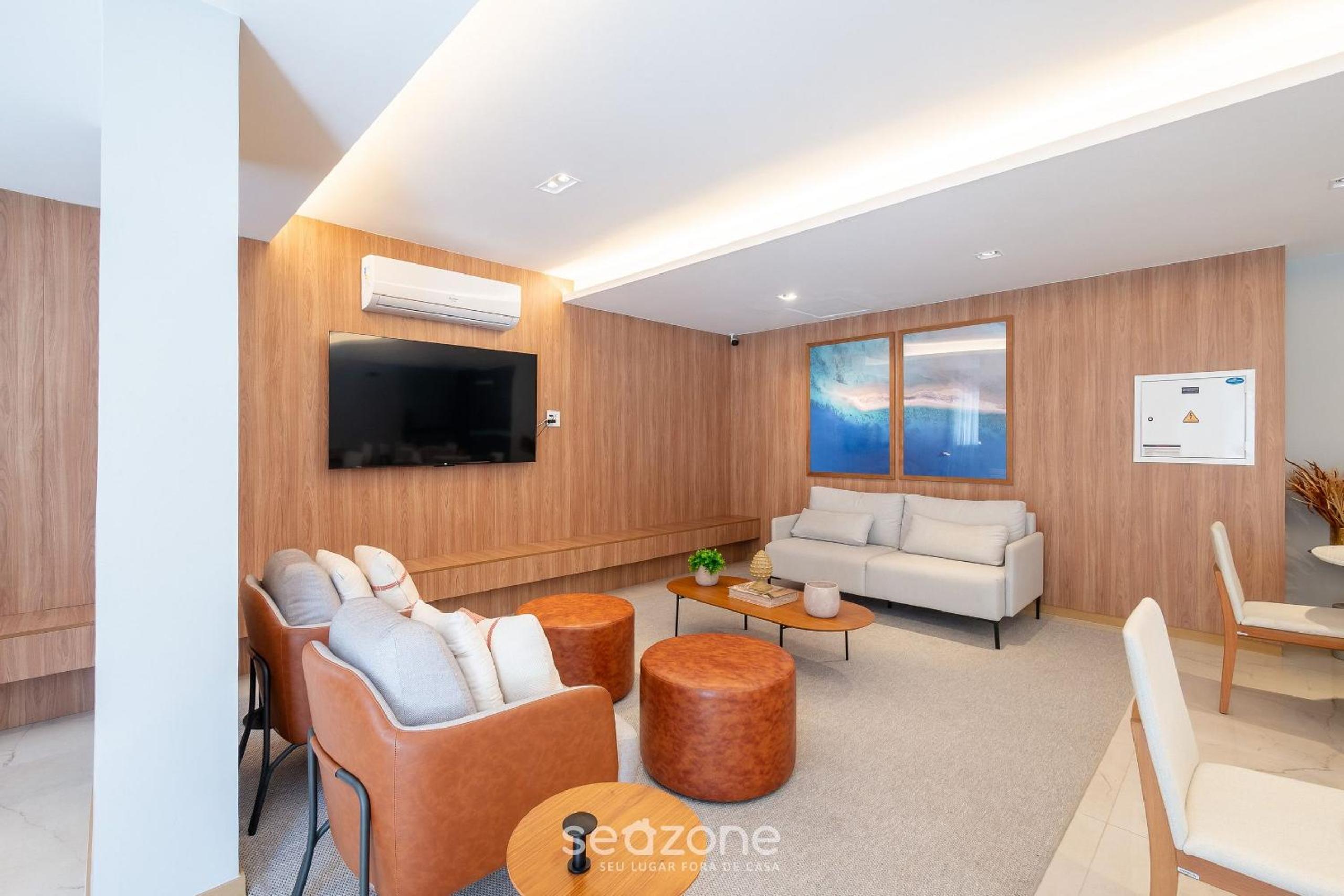 Modern Studio in condominium with pool HFO0208