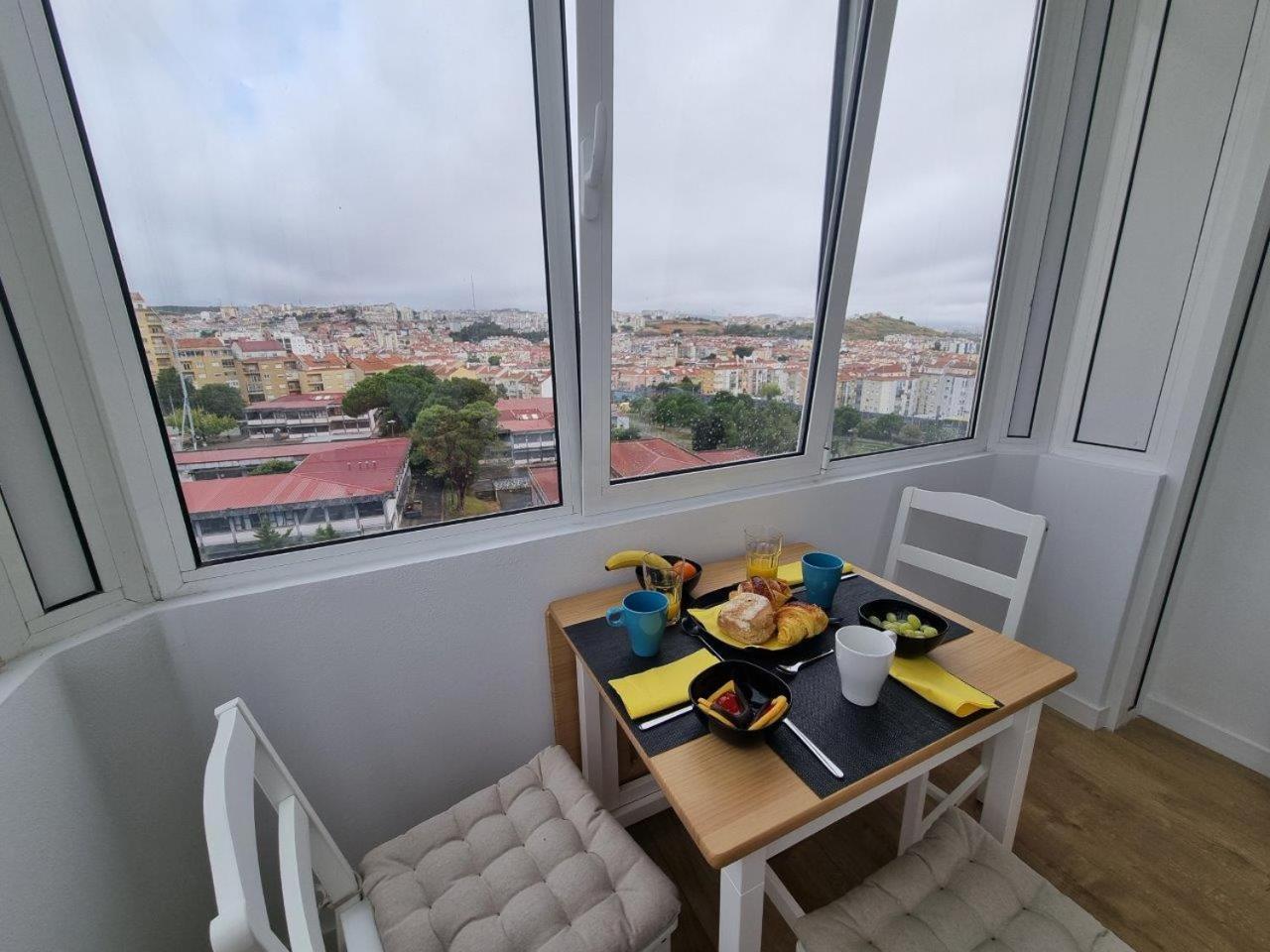 Sunshine Amadora