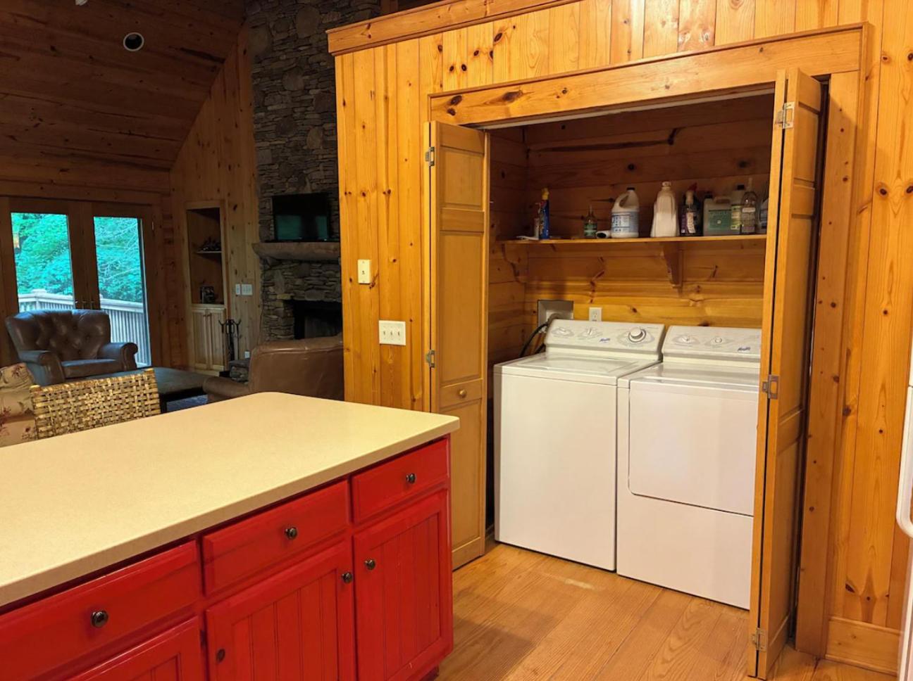 Ruby Cabin at Splendor Mountain
