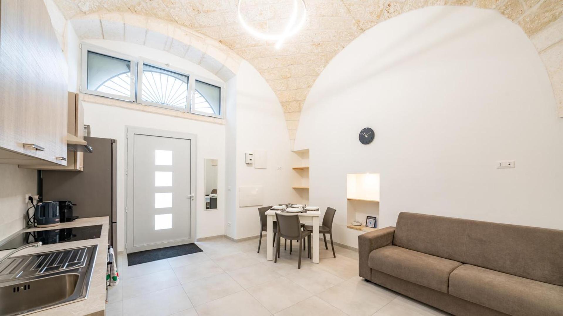 Sciura House by Rentbeat
