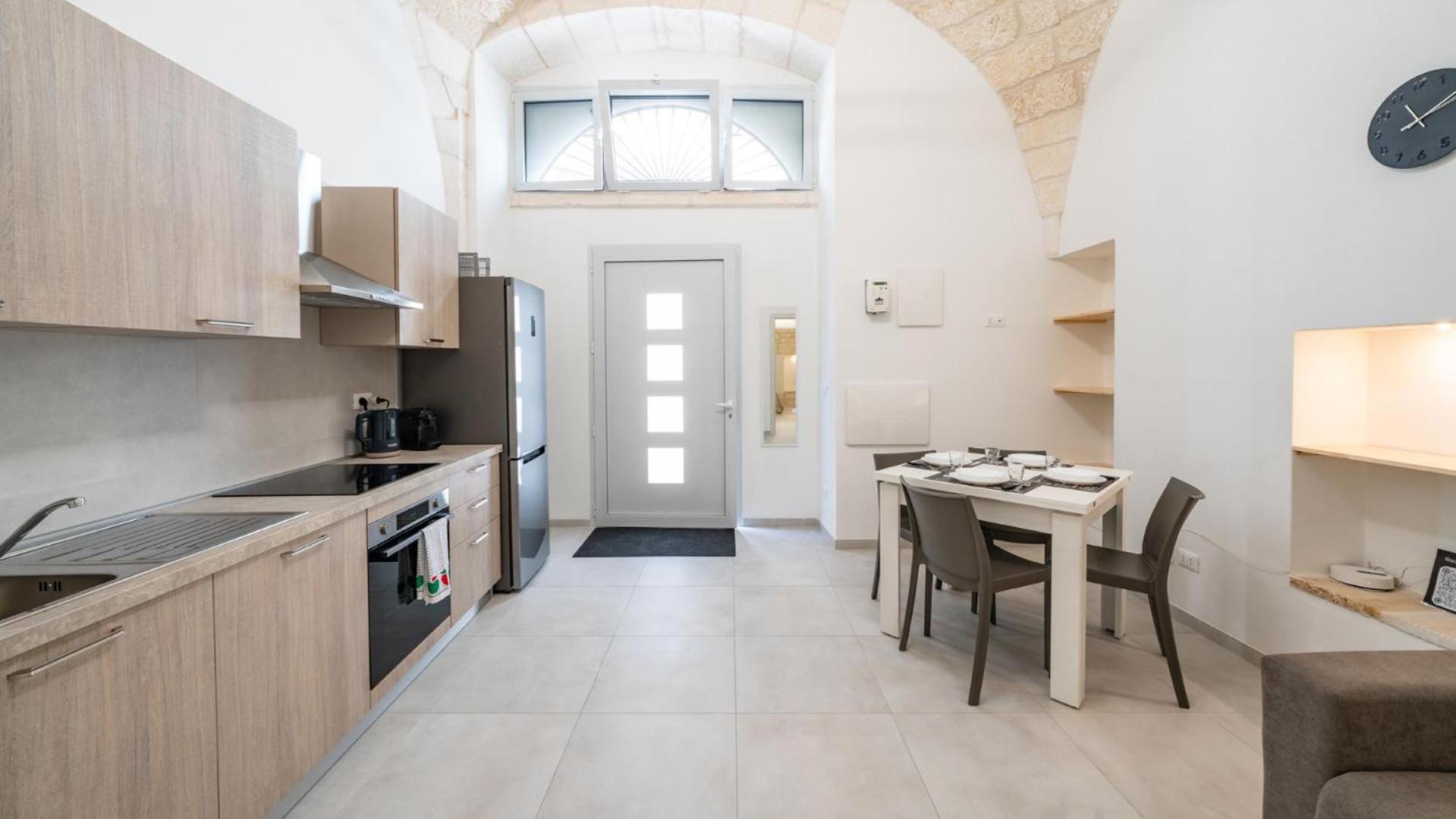 Sciura House by Rentbeat