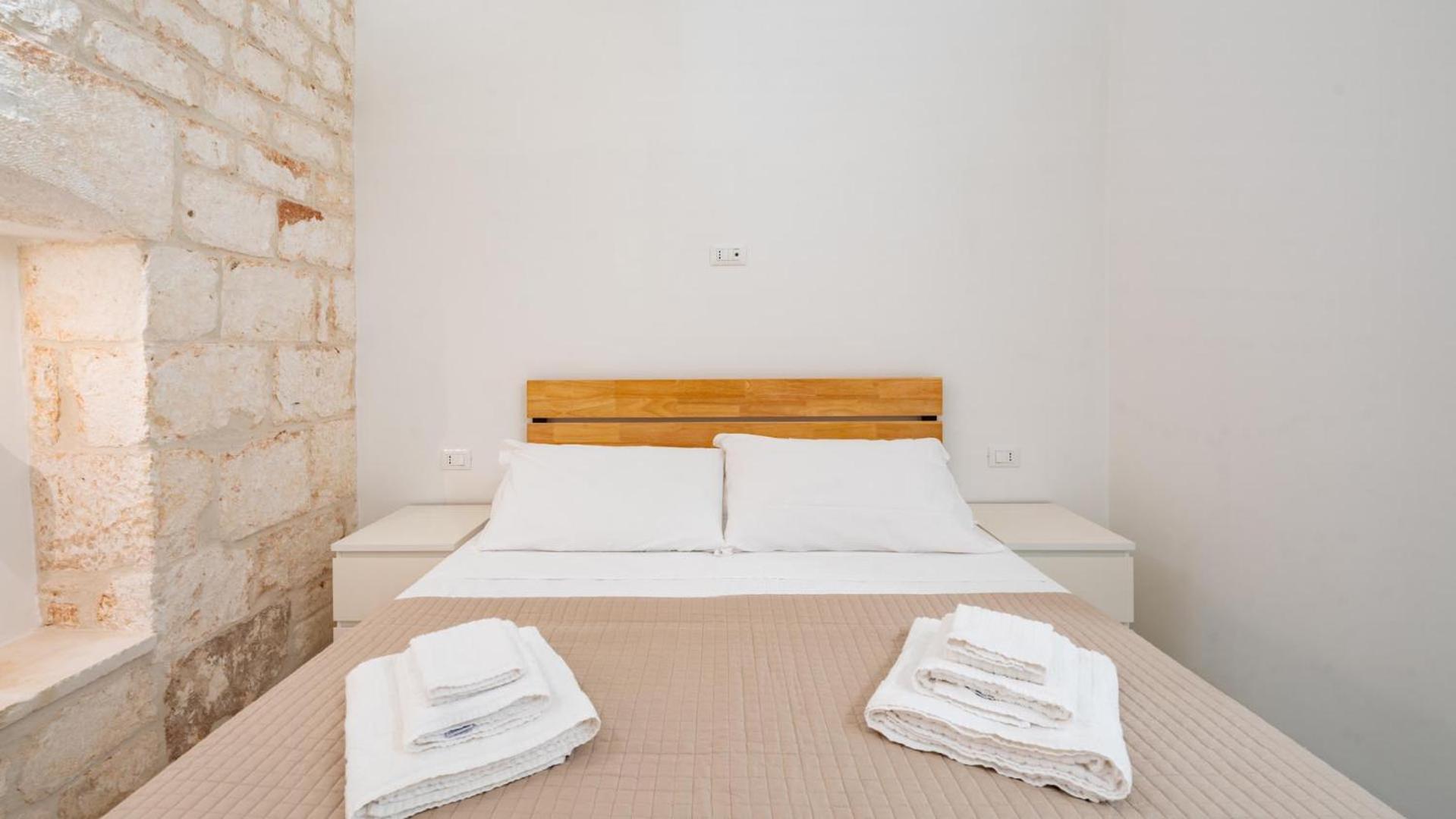 Sciura House by Rentbeat