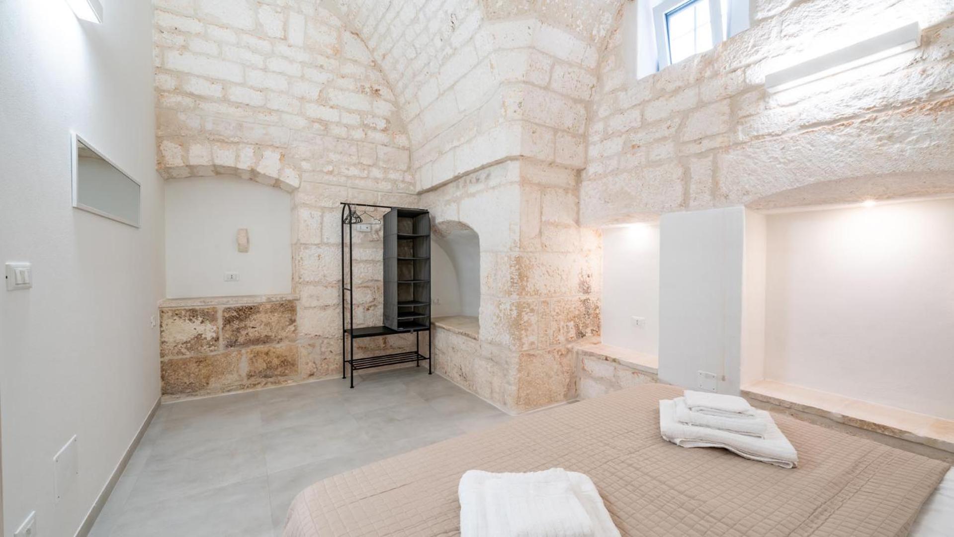 Sciura House by Rentbeat