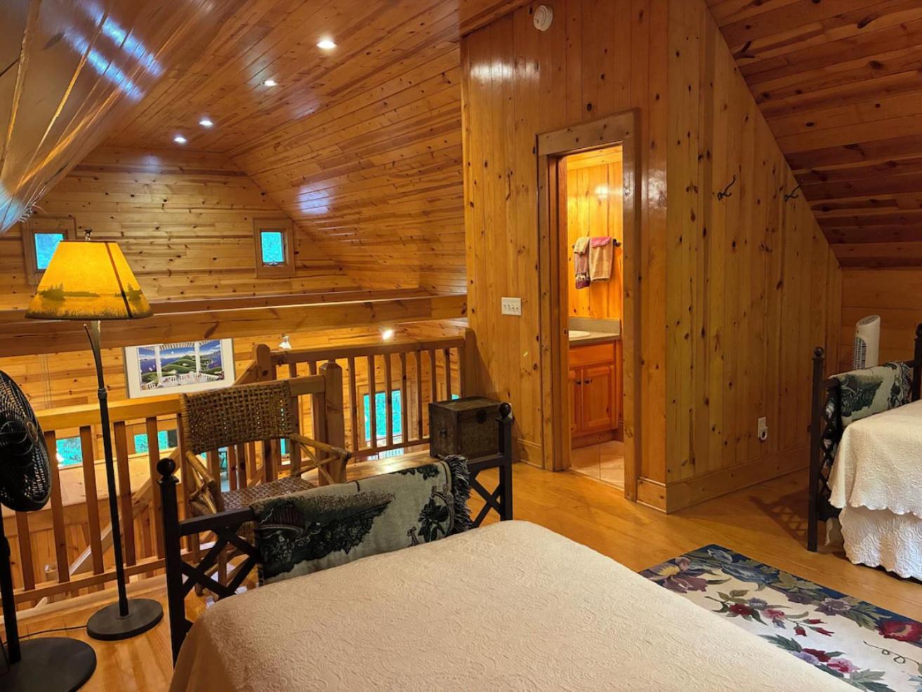 Sapphire Cabin at Splendor Mountain