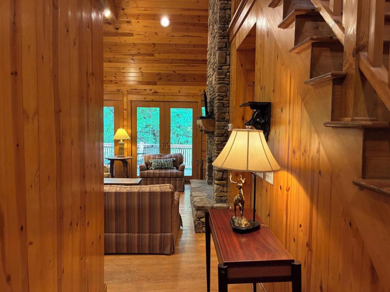 Sapphire Cabin at Splendor Mountain