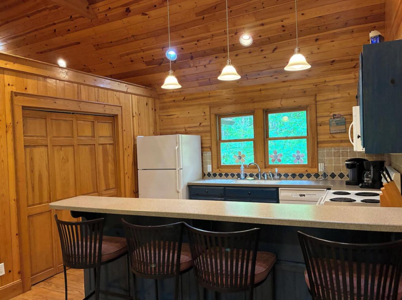Sapphire Cabin at Splendor Mountain