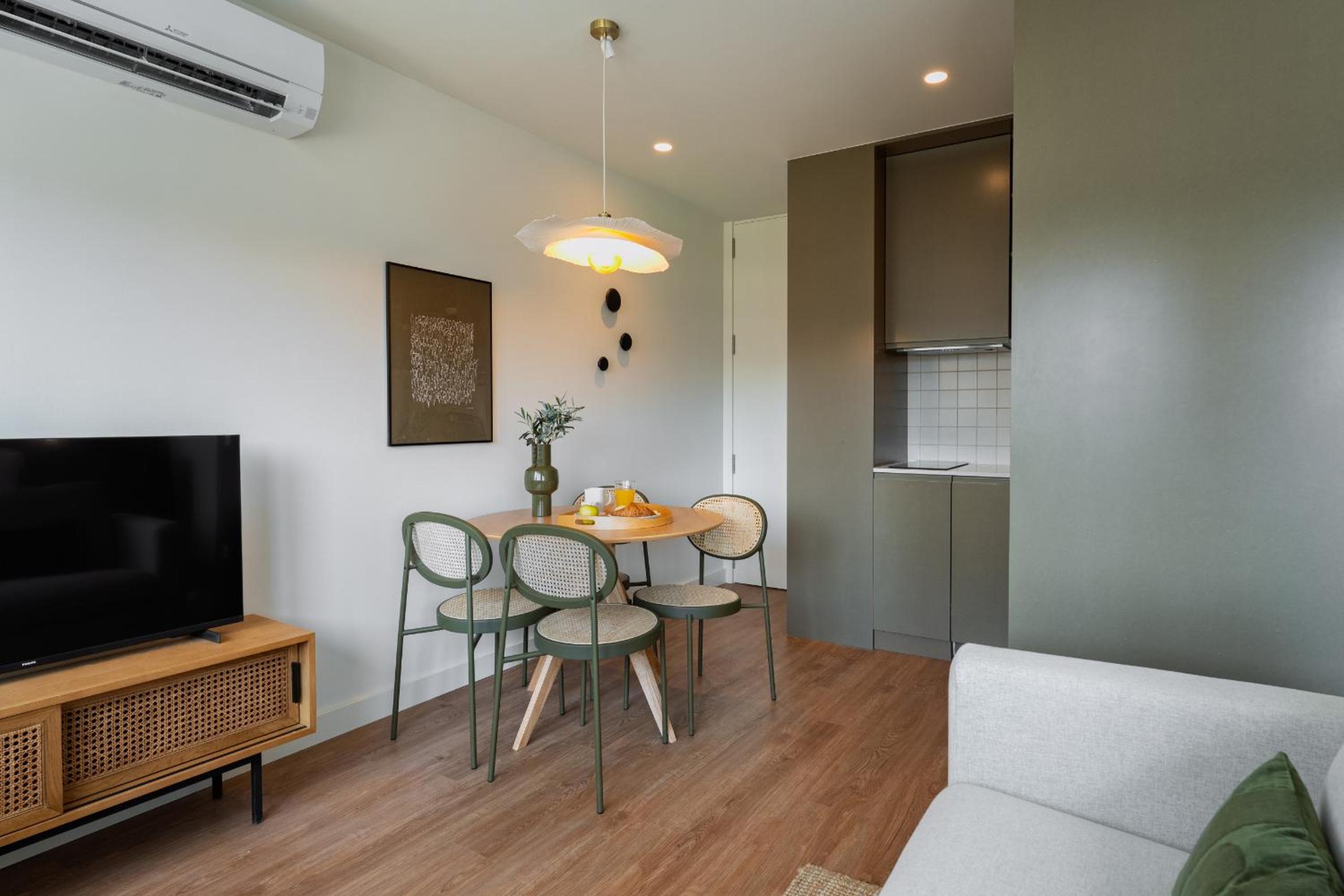 Bom Sucesso Executive Flats by Feel Porto