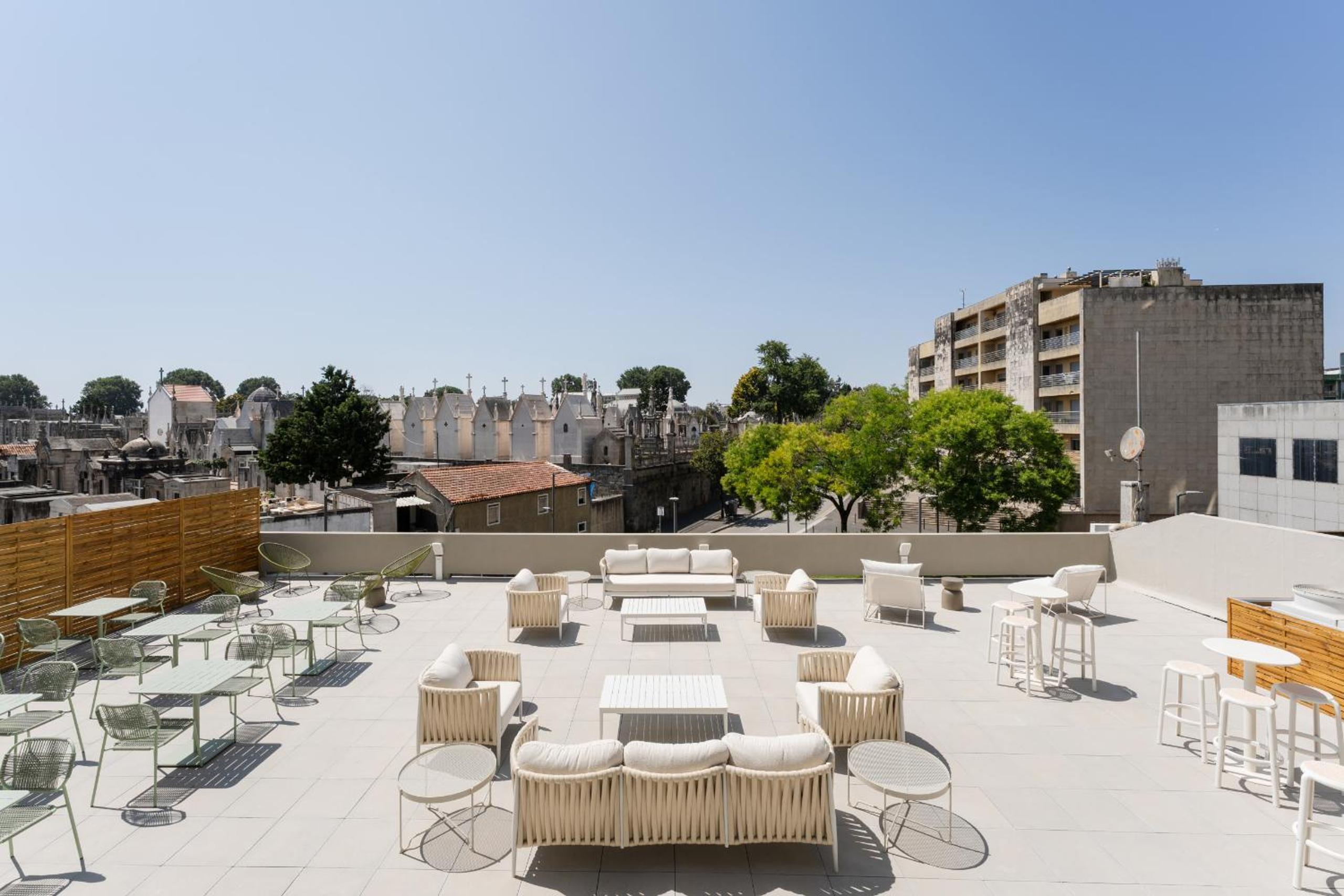 Bom Sucesso Executive Flats by Feel Porto
