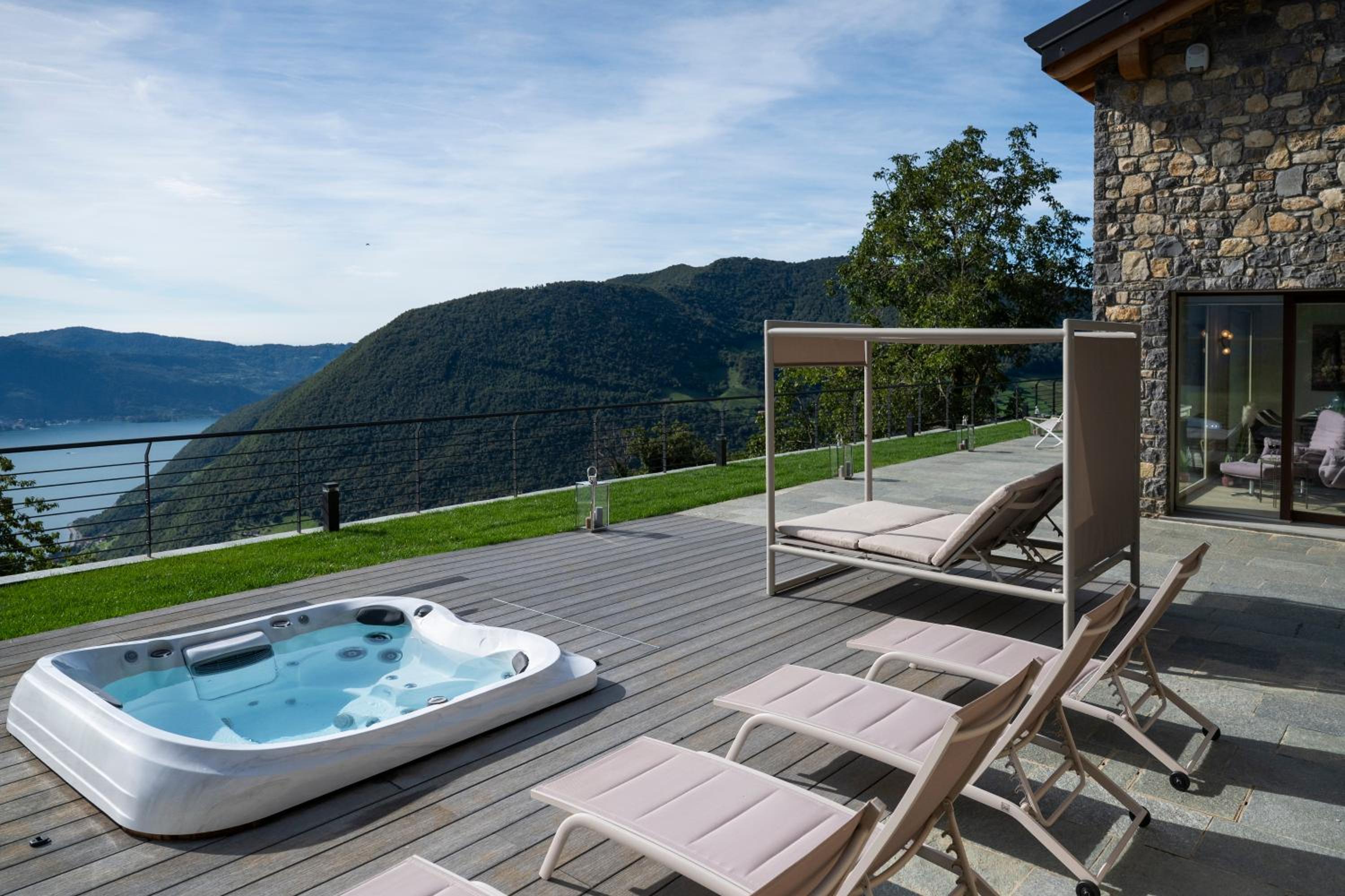 Love Italy Homes - Villa Sebino Relais