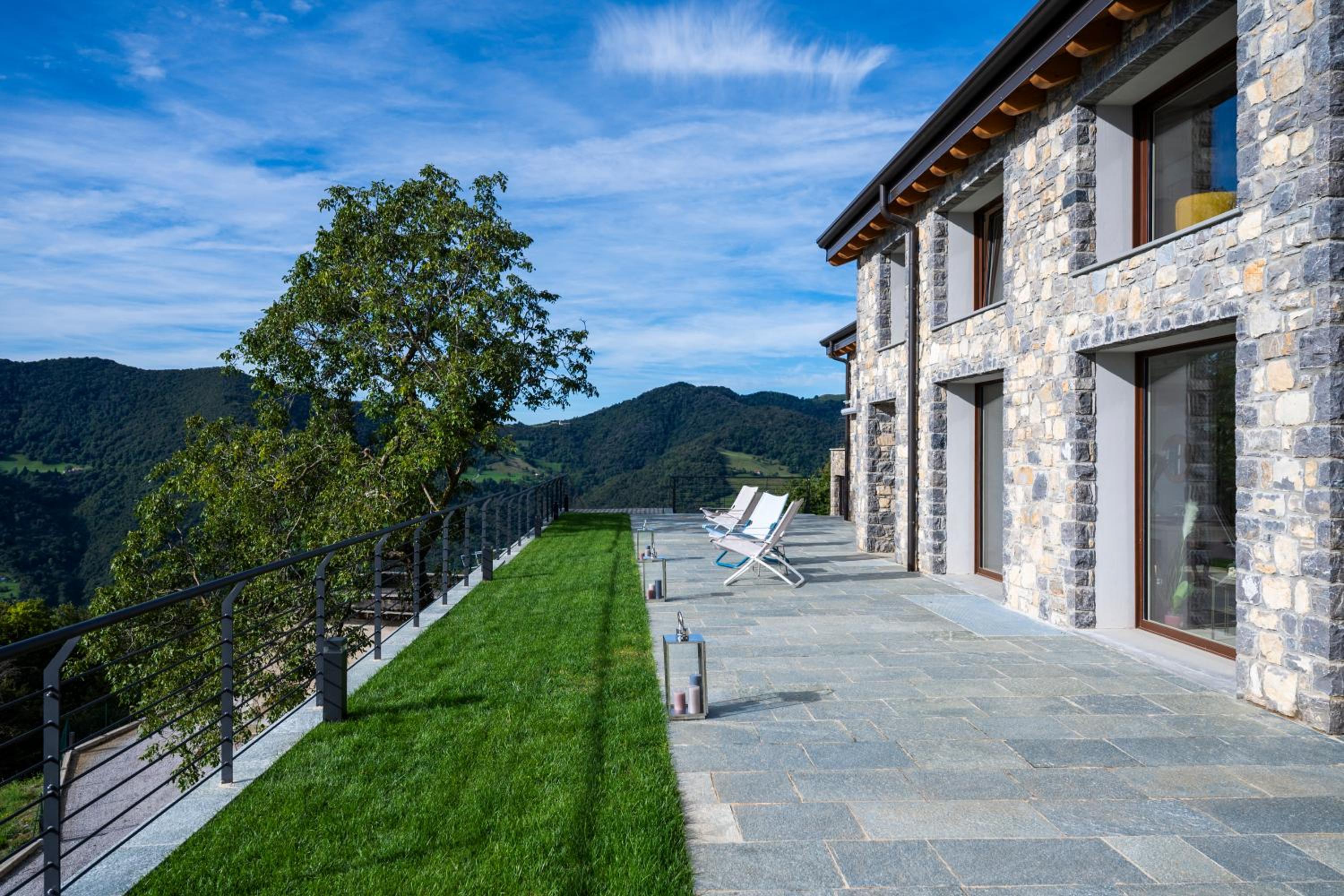 Love Italy Homes - Villa Sebino Relais