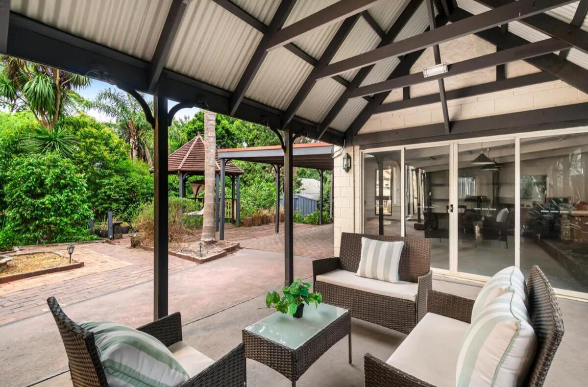 5-Bed Secret Garden House