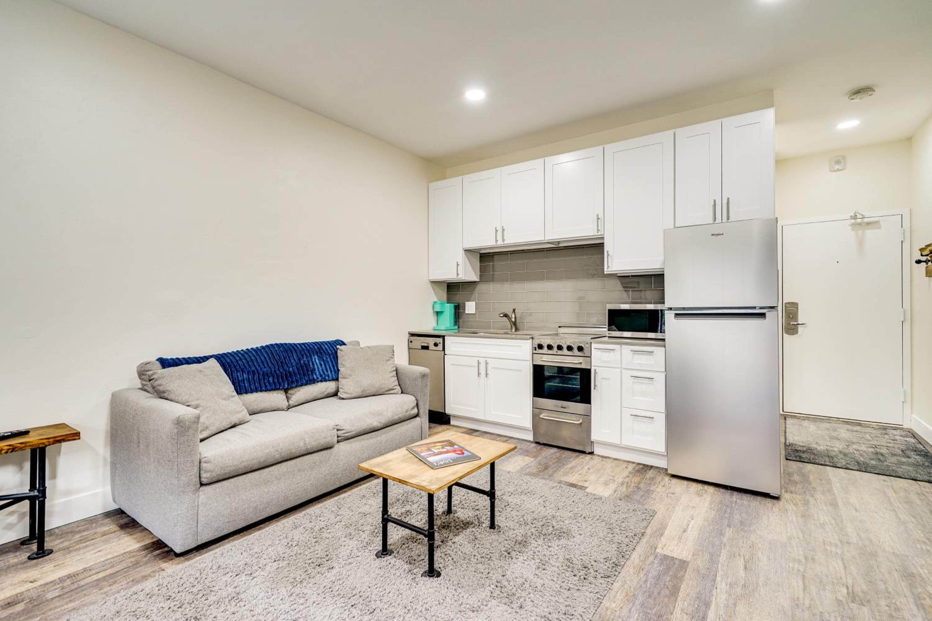 2 Mi to the Slopes! Park City Condo with Hot Tub