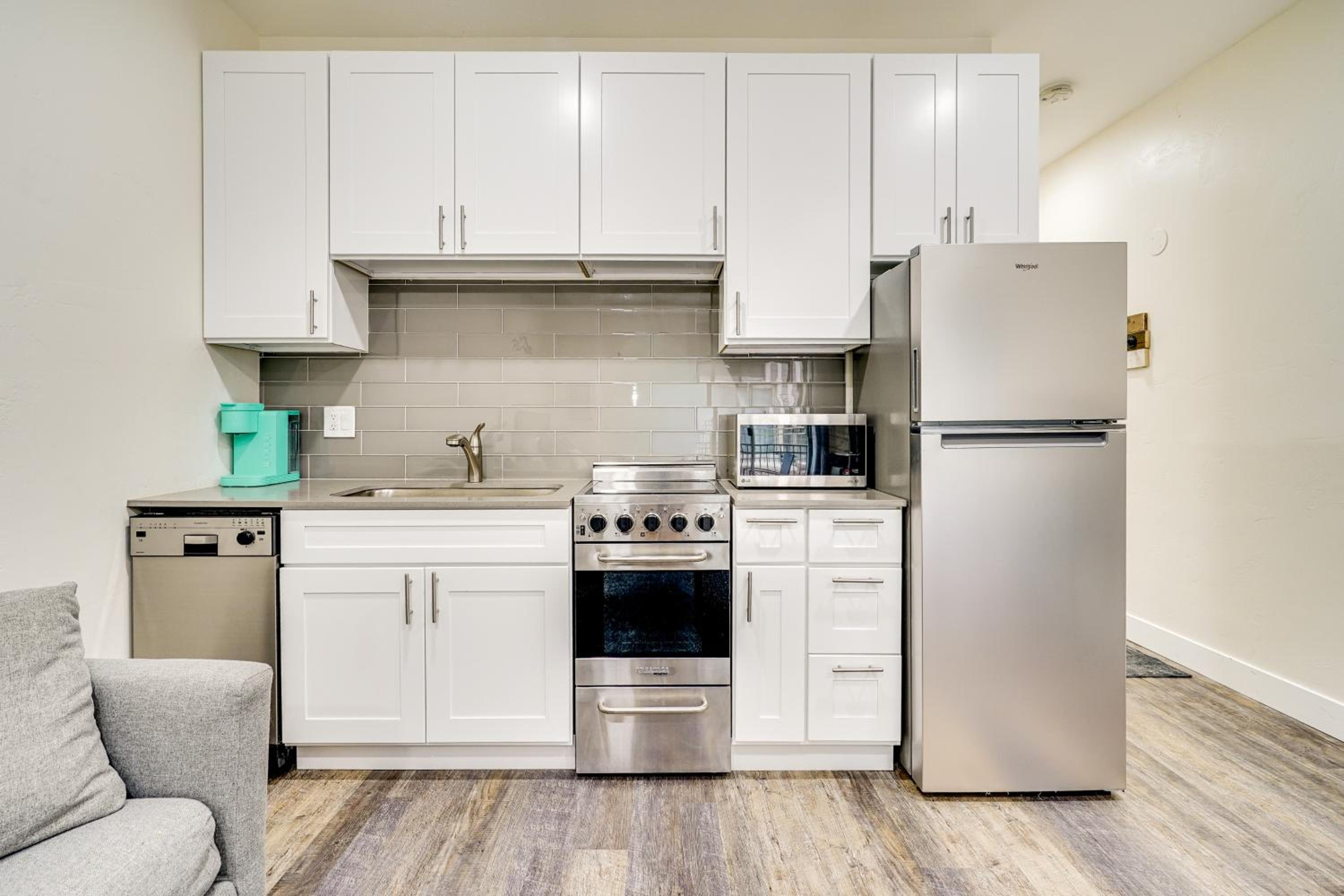 2 Mi to the Slopes! Park City Condo with Hot Tub
