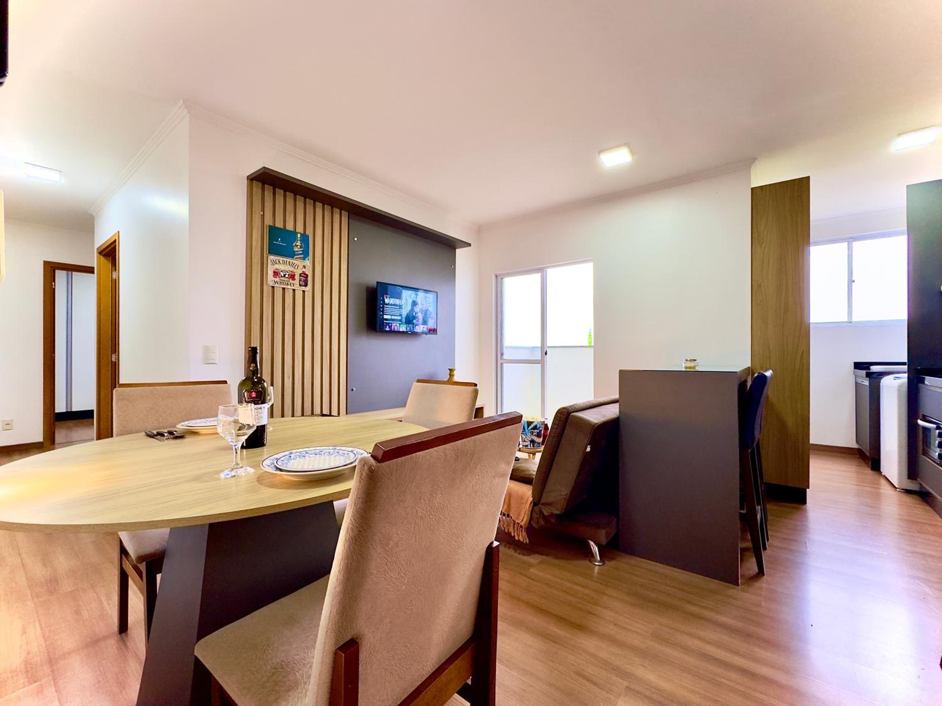 Apartamento a 400M PRAIA com PISCINA sacada com CHURRASQUEIRA privativa Wi-Fi Portaria 24h PLAYGROUND INFANTIL Quadra de esportes e vaga privativa de GARAG