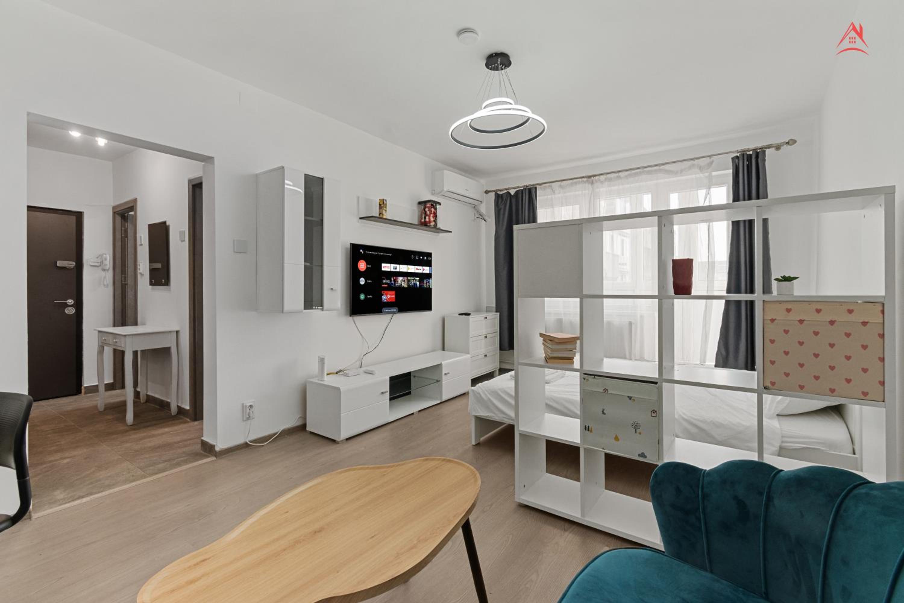 Mihaela's New Times Flat Tineretului