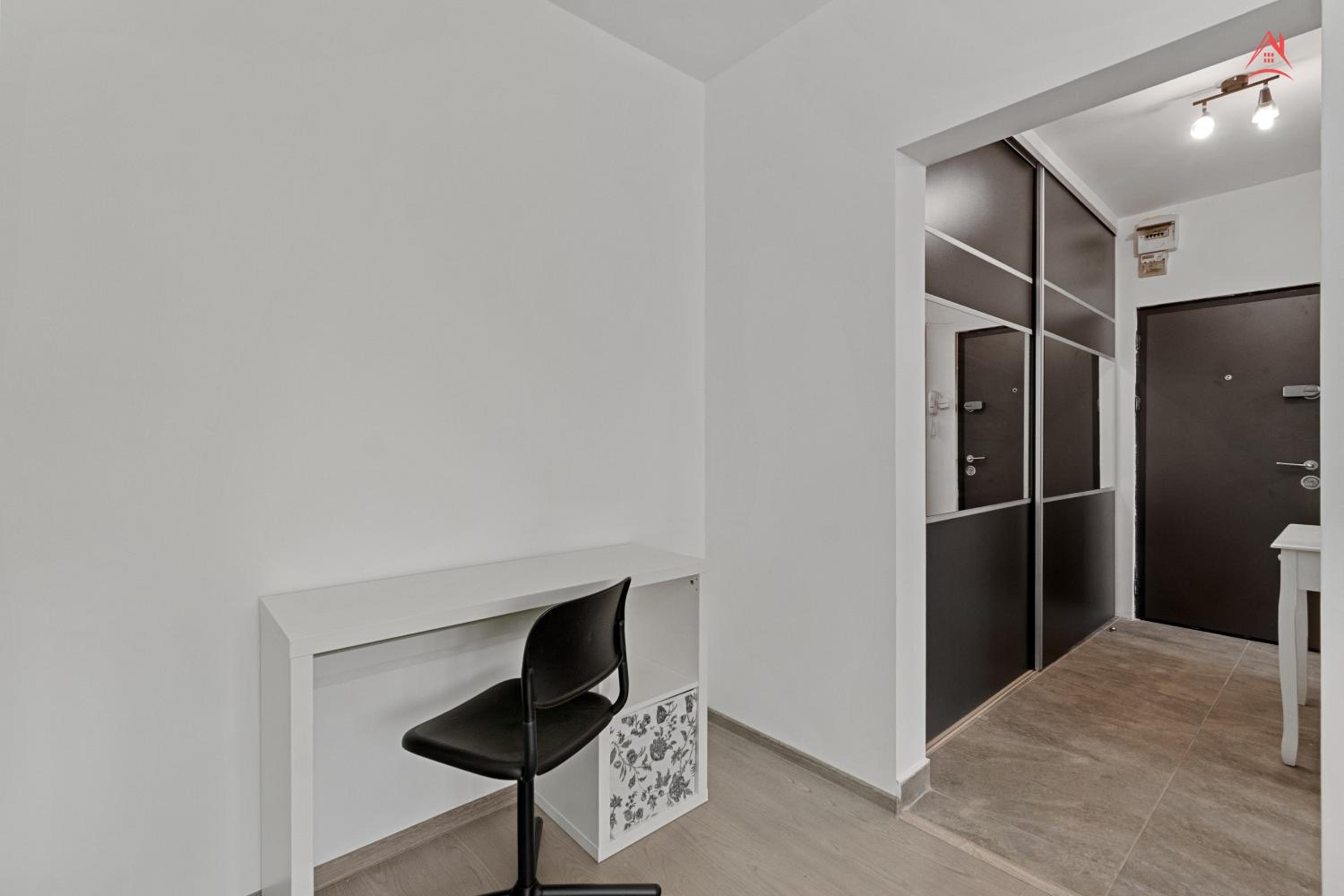 Mihaela's New Times Flat Tineretului