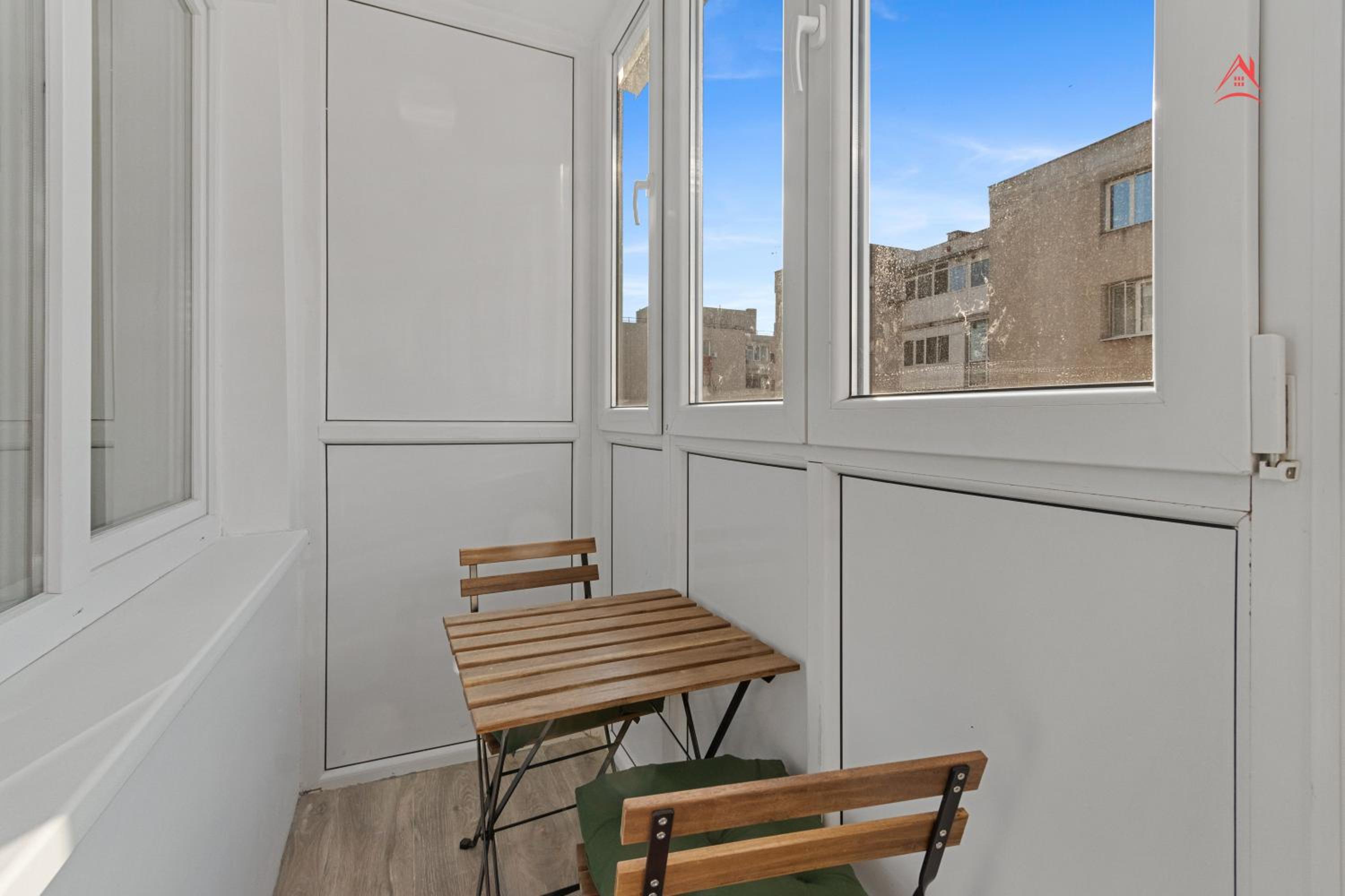 Mihaela's New Times Flat Tineretului