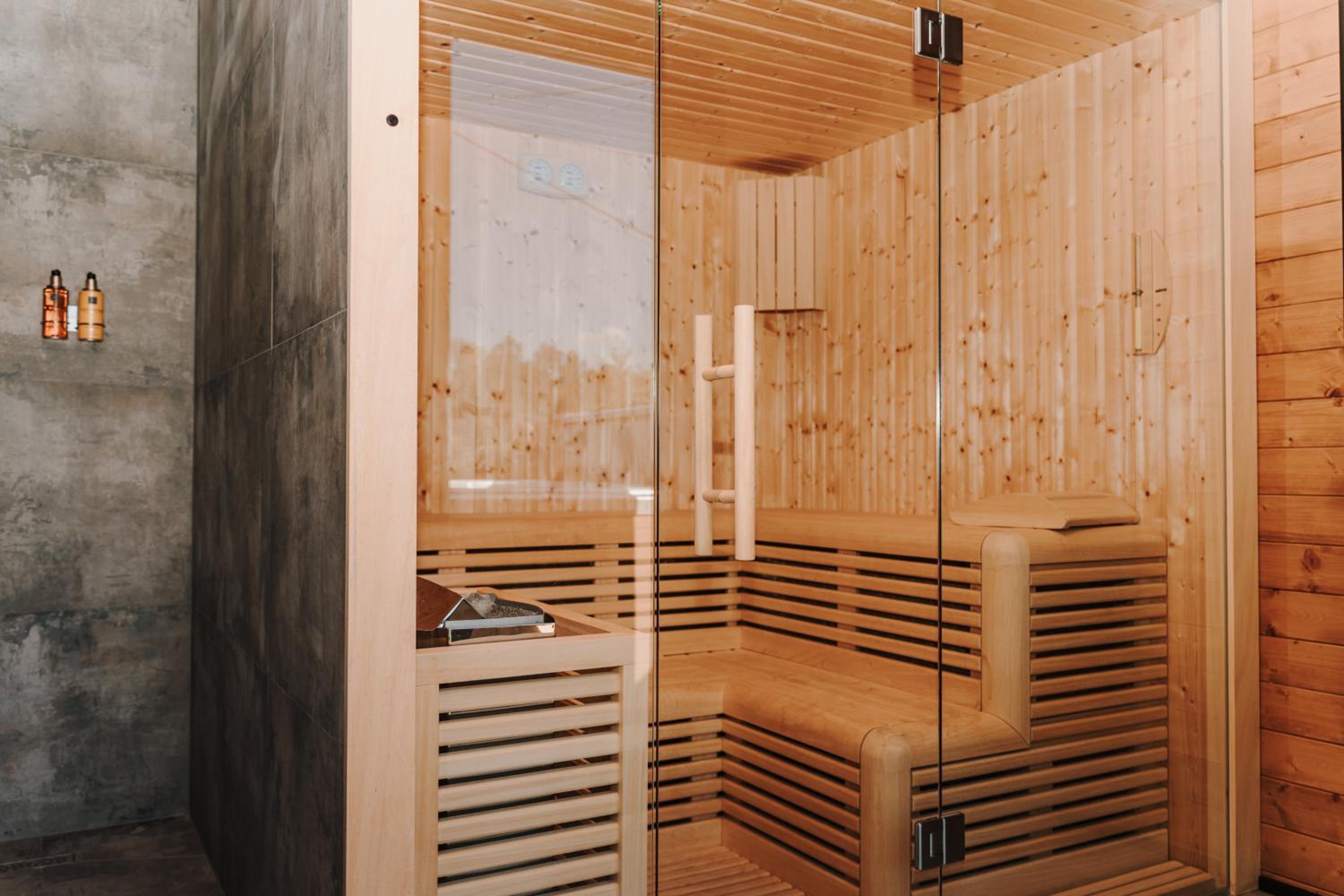 Kuća za odmor Kiara - bazen, jacuzzi i sauna