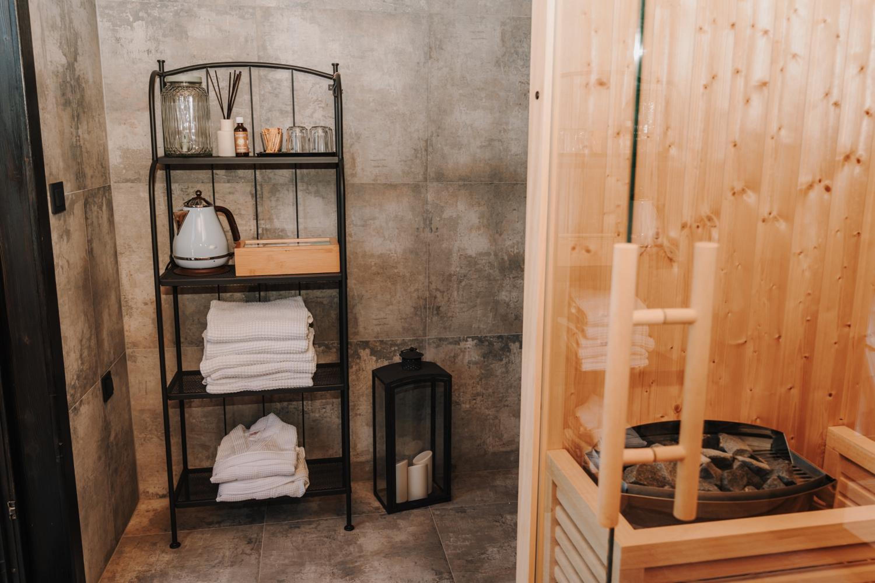 Kuća za odmor Kiara - bazen, jacuzzi i sauna