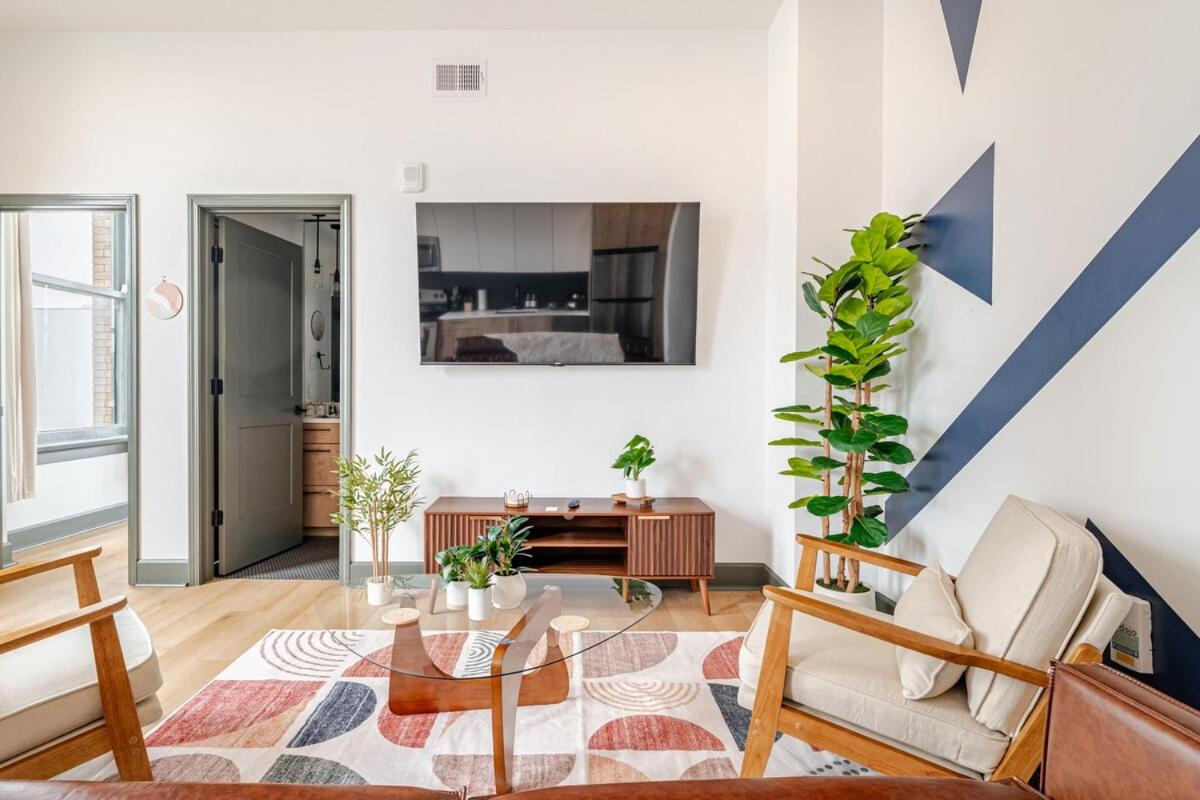 Downtown Birmingham 1BR Escape Rooftop Access