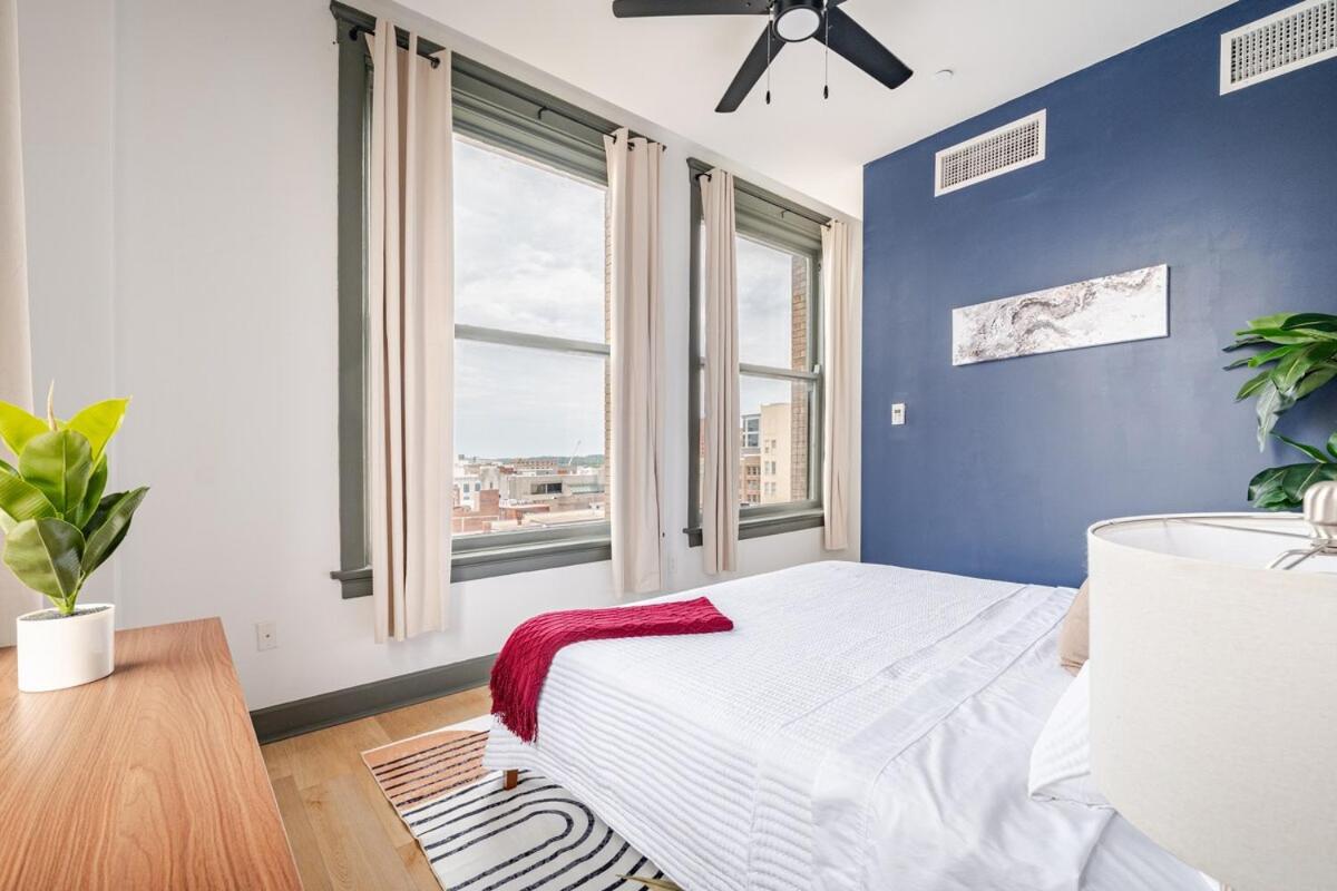 Downtown Birmingham 1BR Escape Rooftop Access