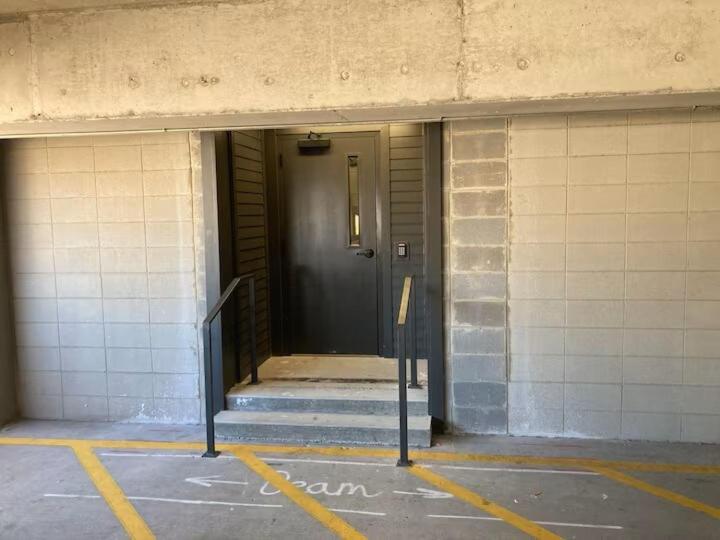 Downtown Birmingham 1BR Escape Rooftop Access