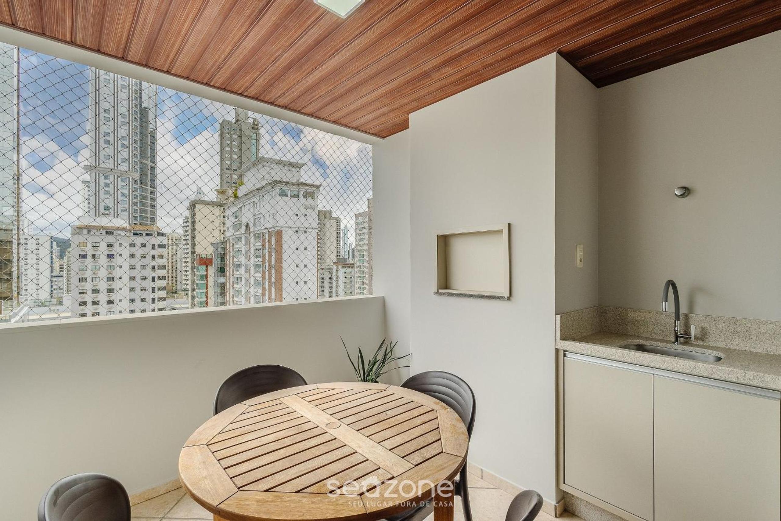 Apt w/ balcony & BBQ 200m from the beach RDT1004