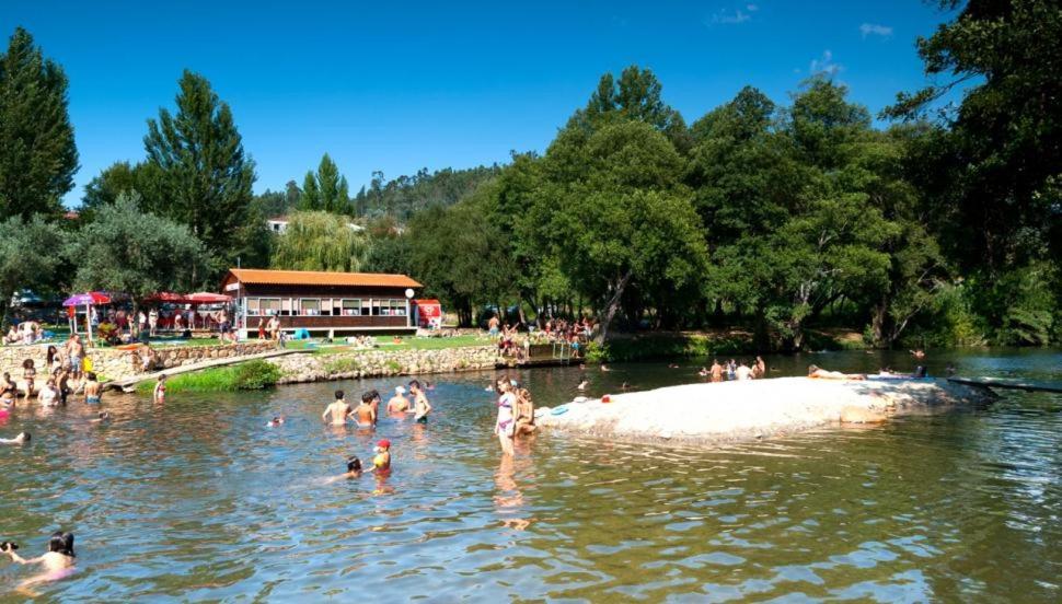 Casa da Terra en Góis — activities & amenities