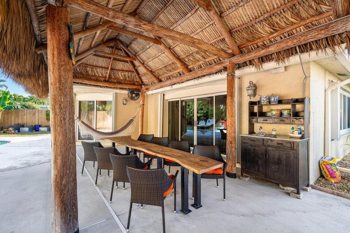 Waterfront Estate - Heated Pool Gym Tiki EV Chrgr Dock