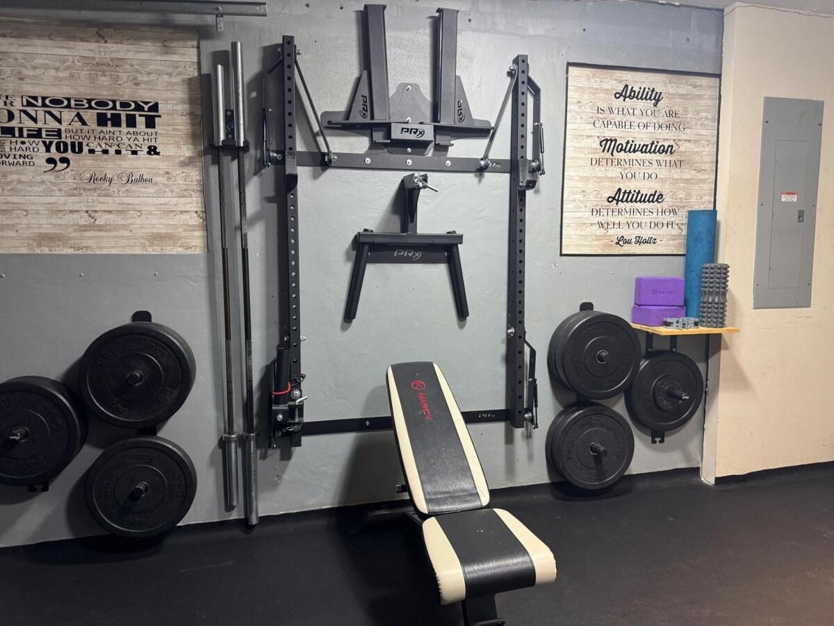 Waterfront Estate - Heated Pool Gym Tiki EV Chrgr Dock