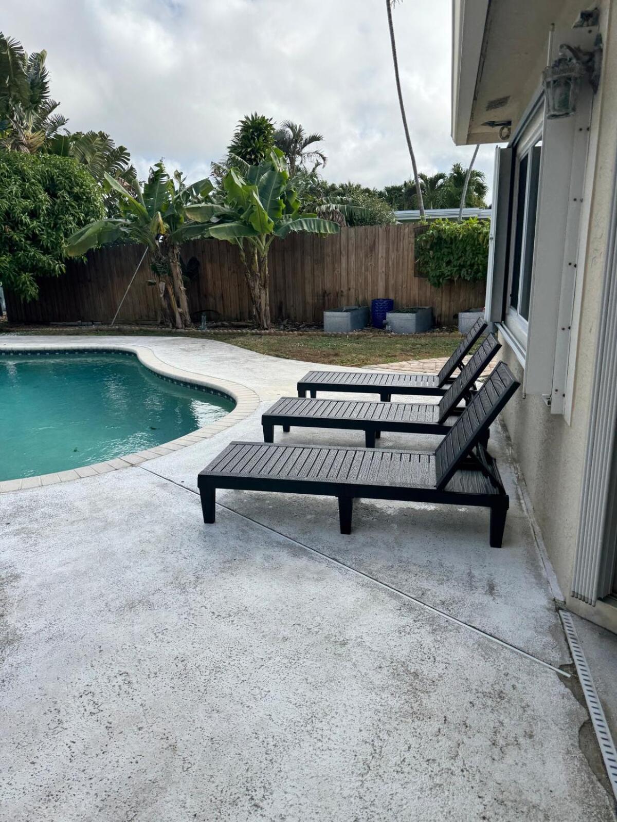 Waterfront Estate - Heated Pool Gym Tiki EV Chrgr Dock