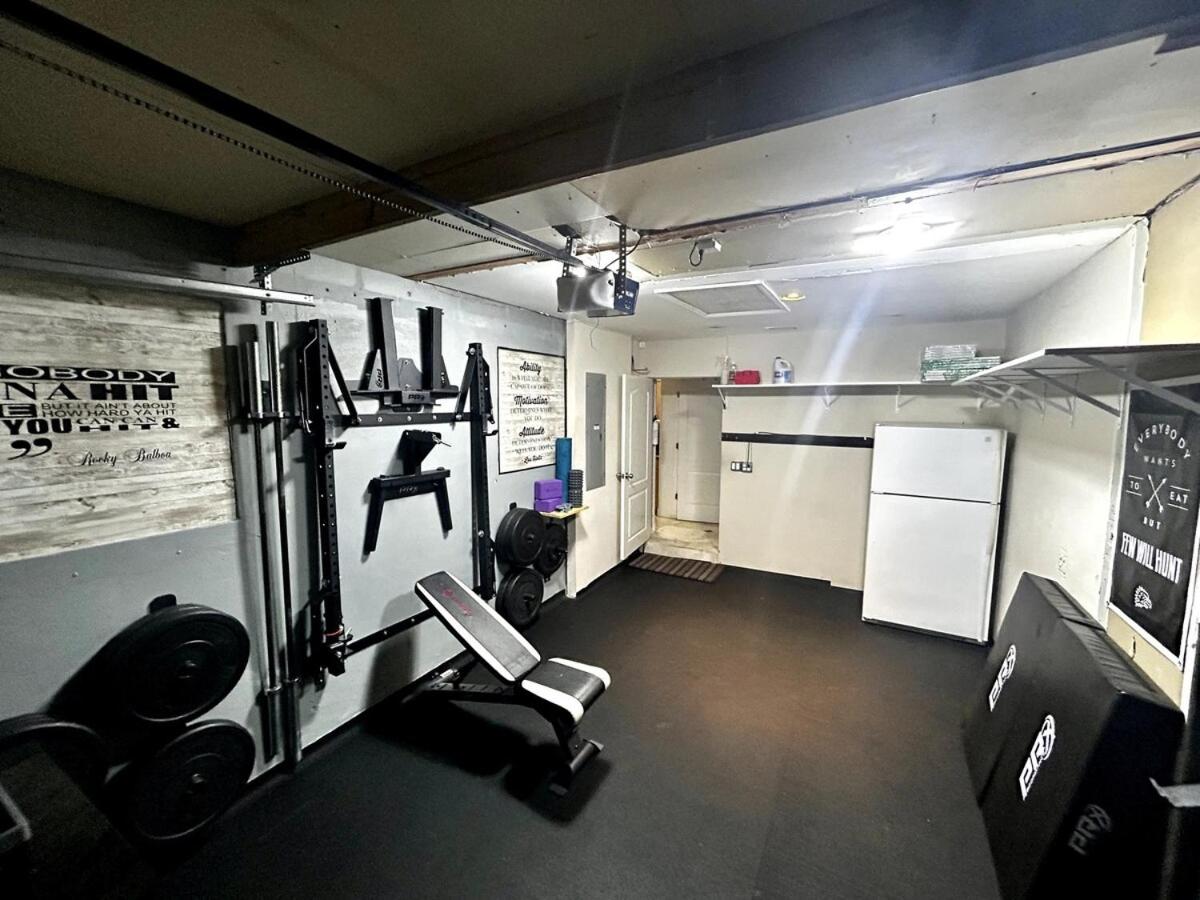 Waterfront Estate - Heated Pool Gym Tiki EV Chrgr Dock