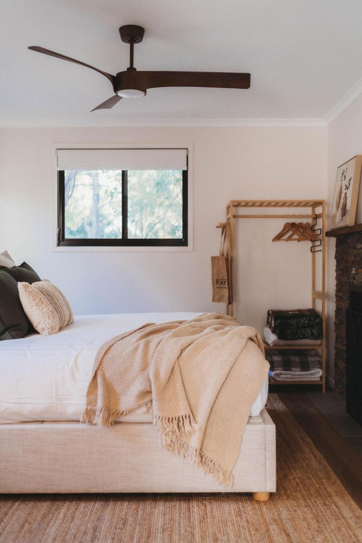 Gumtop - Luxury Farmhouse Cabin