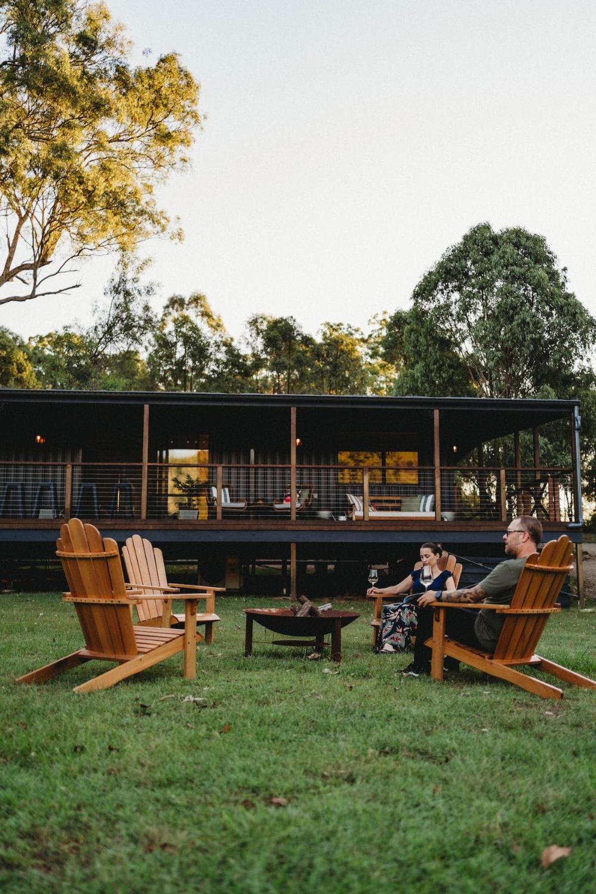 Gumtop - Luxury Farmhouse Cabin