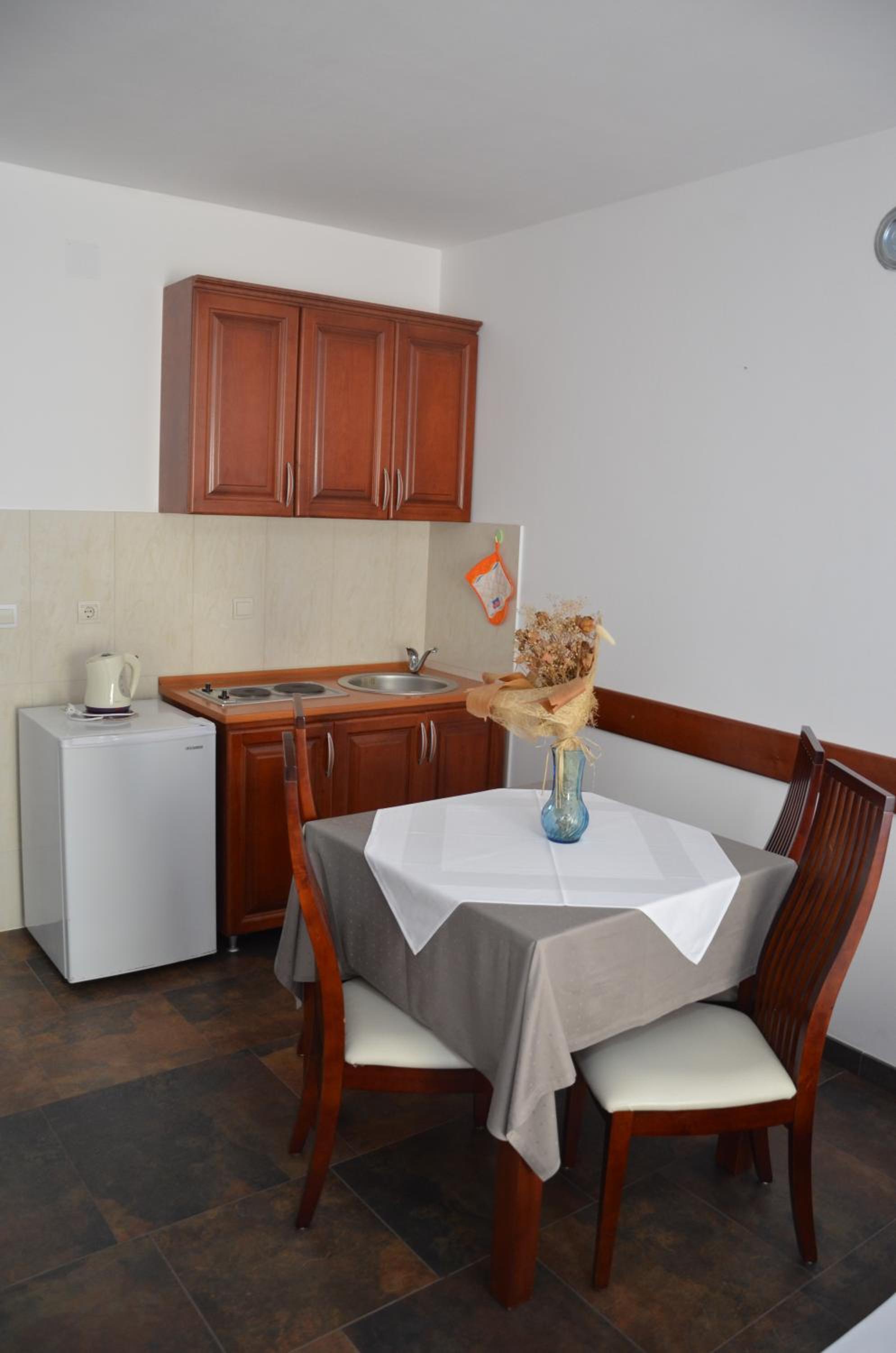 Lero Apartments