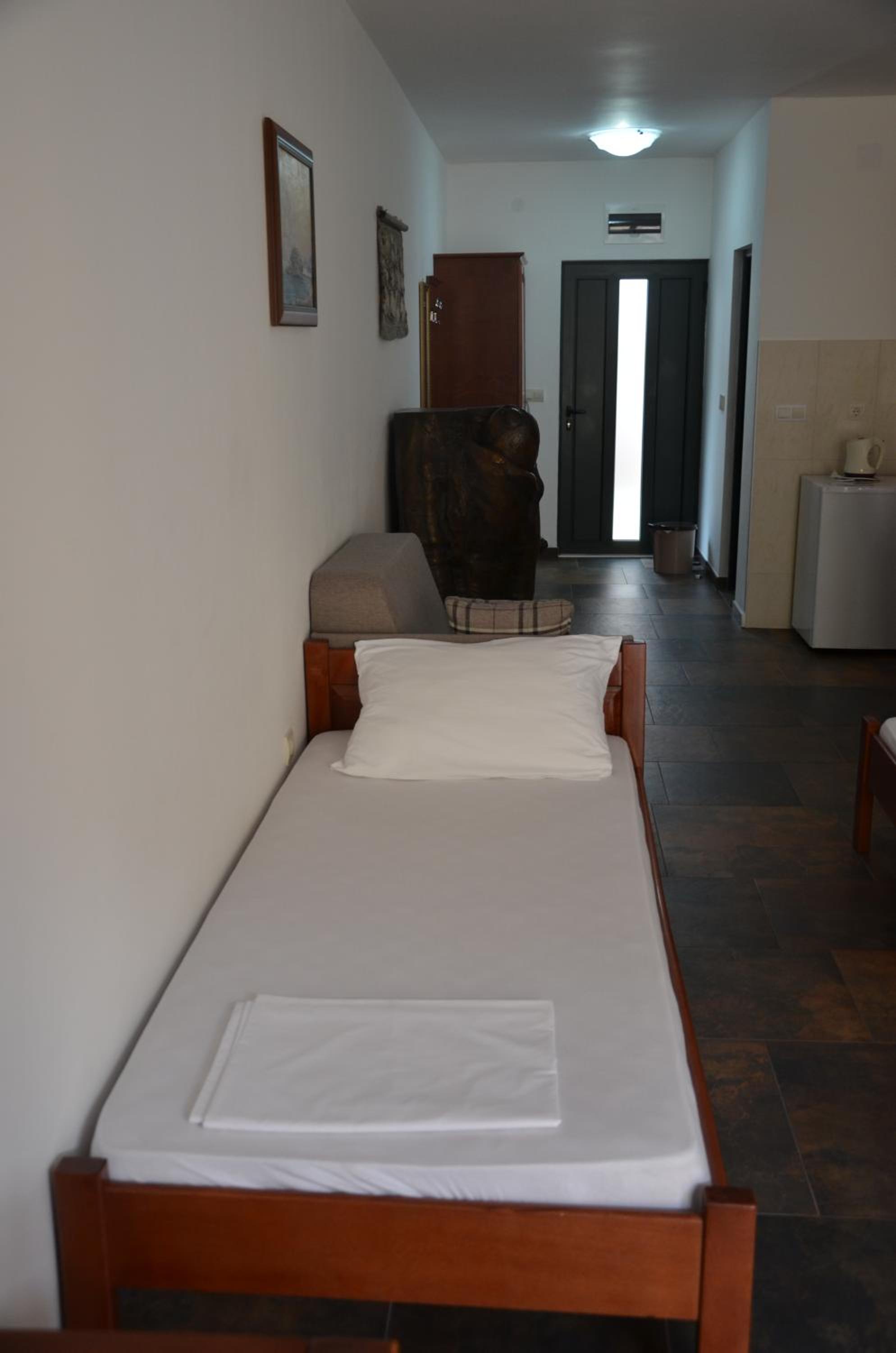 Lero Apartments