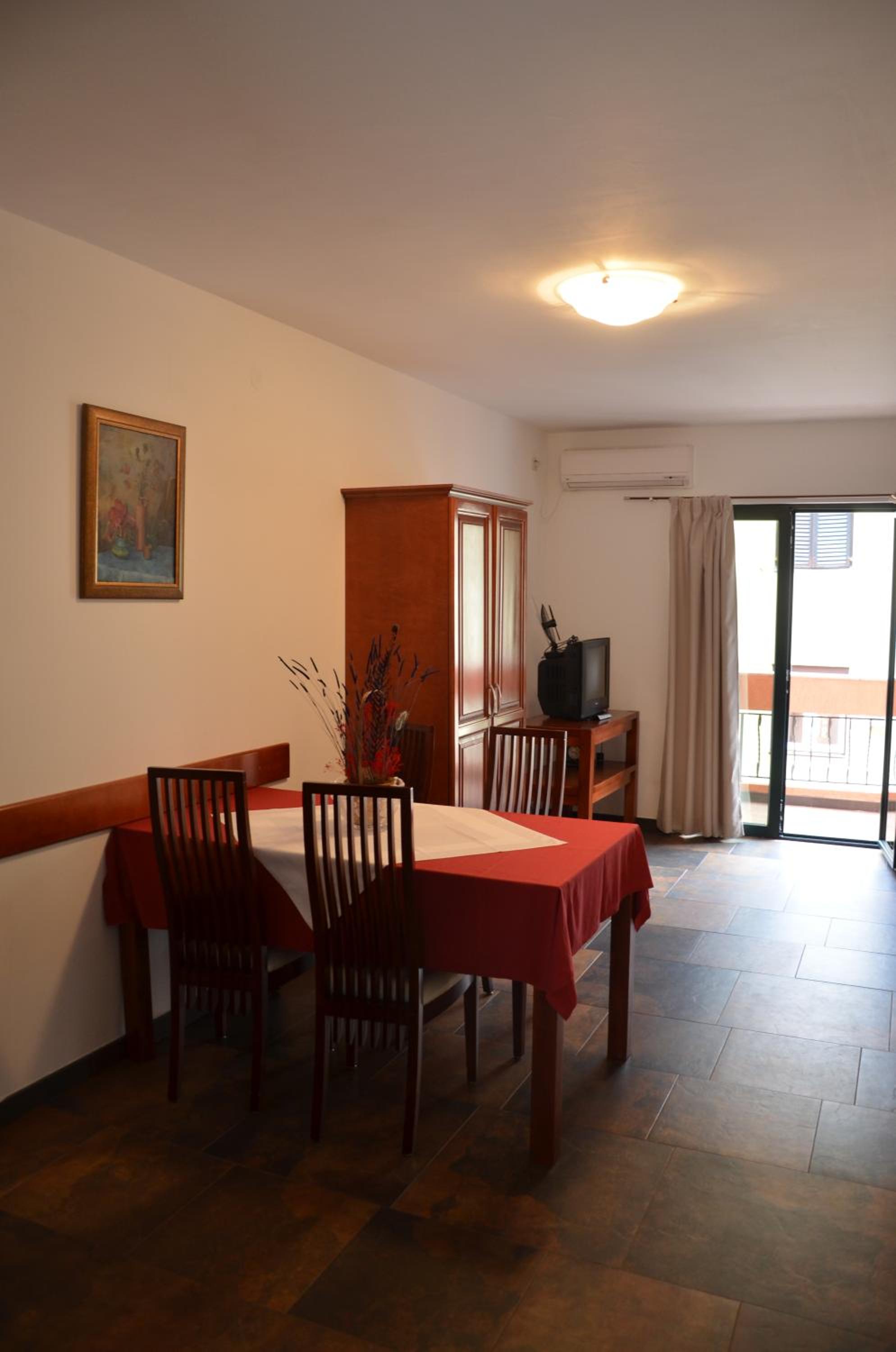 Lero Apartments