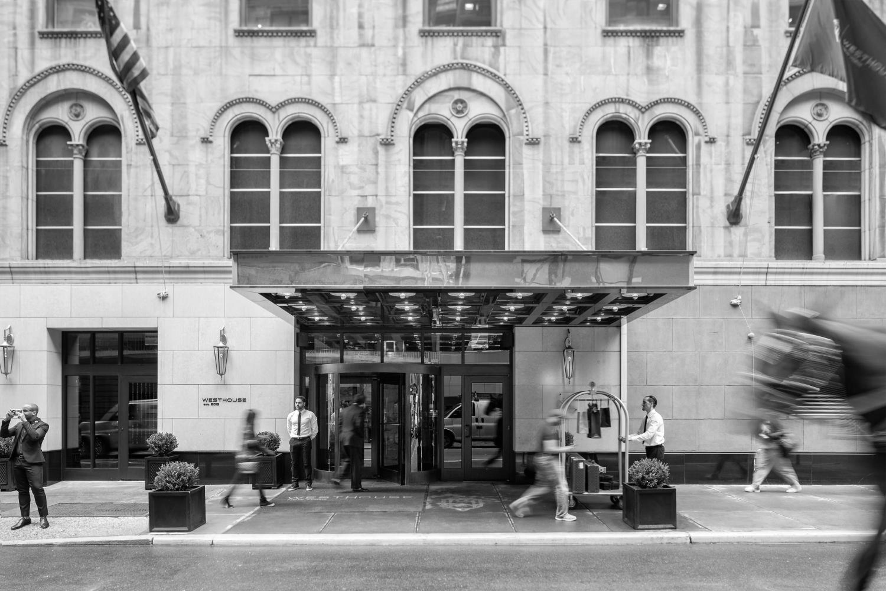 Hotel WestHouse Hotel New York - Image 1