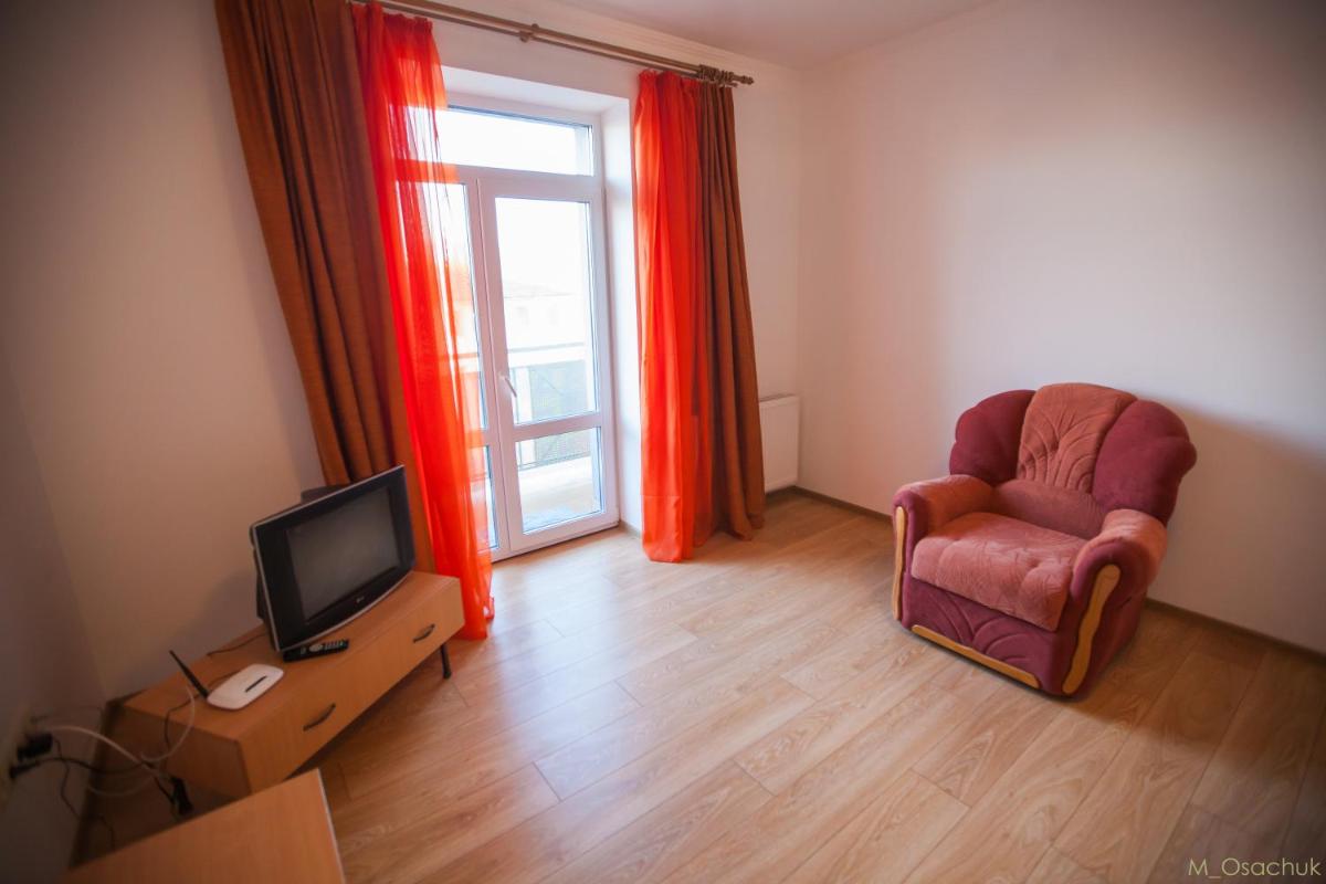 Like Home on Zaliznychna view 3