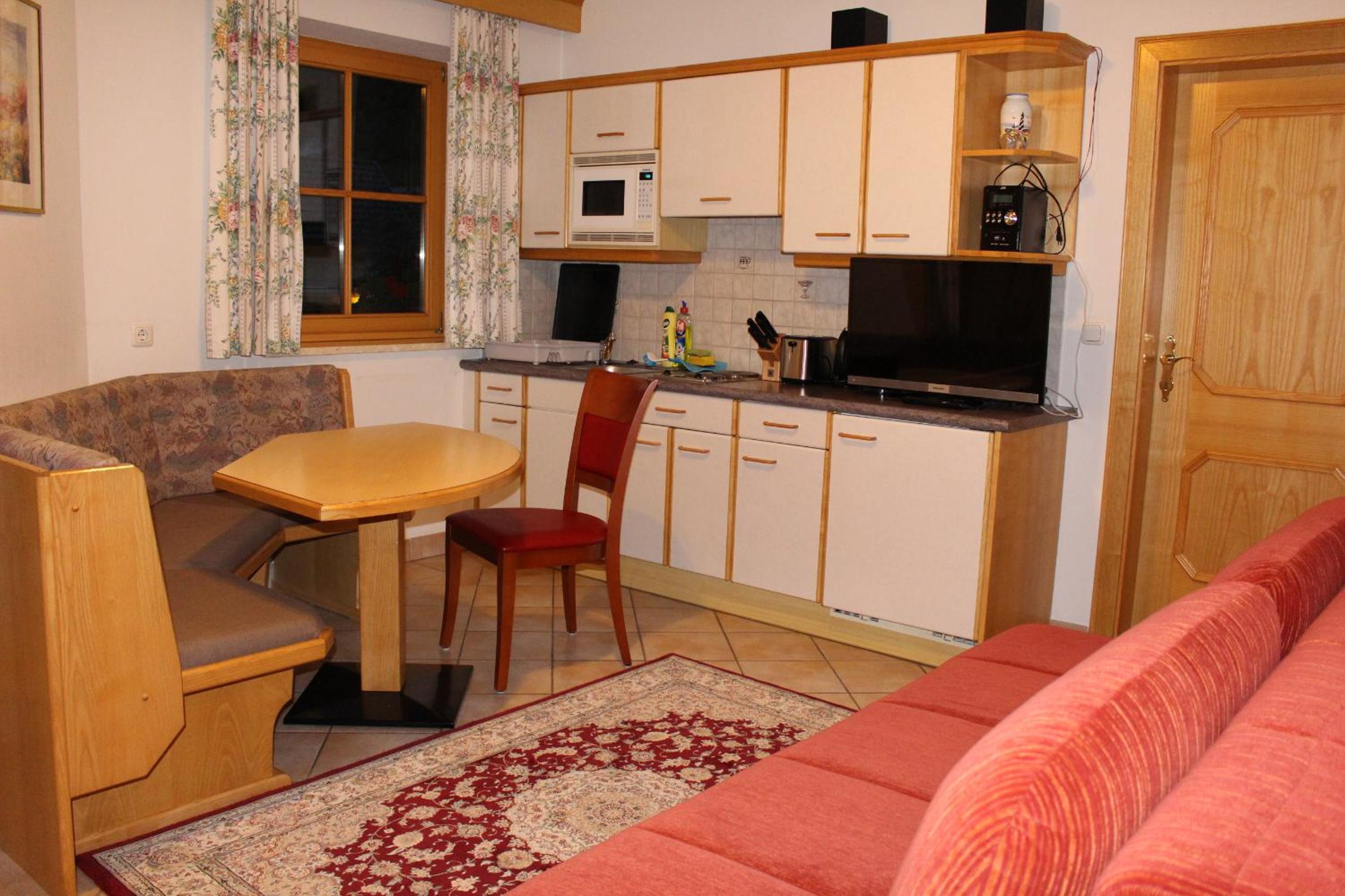 Familie Meilinger - Werfenweng Ferienappartements view 2