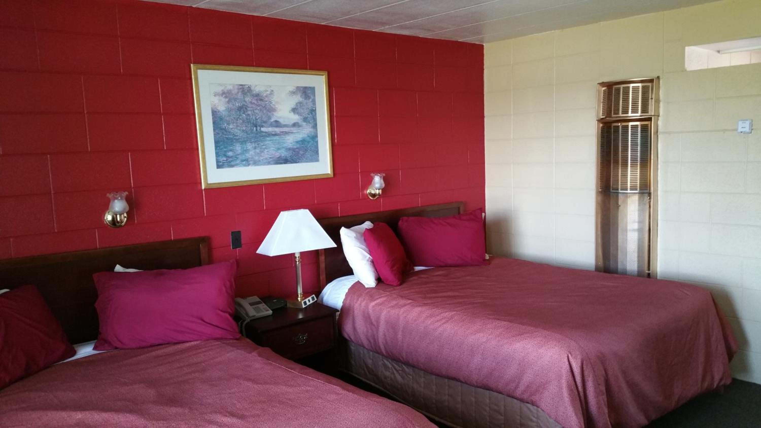 Riverview Motel