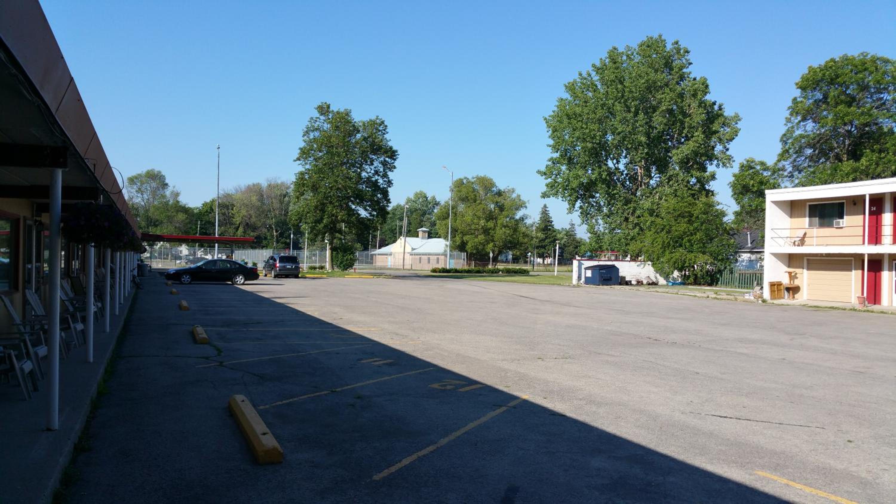 Riverview Motel