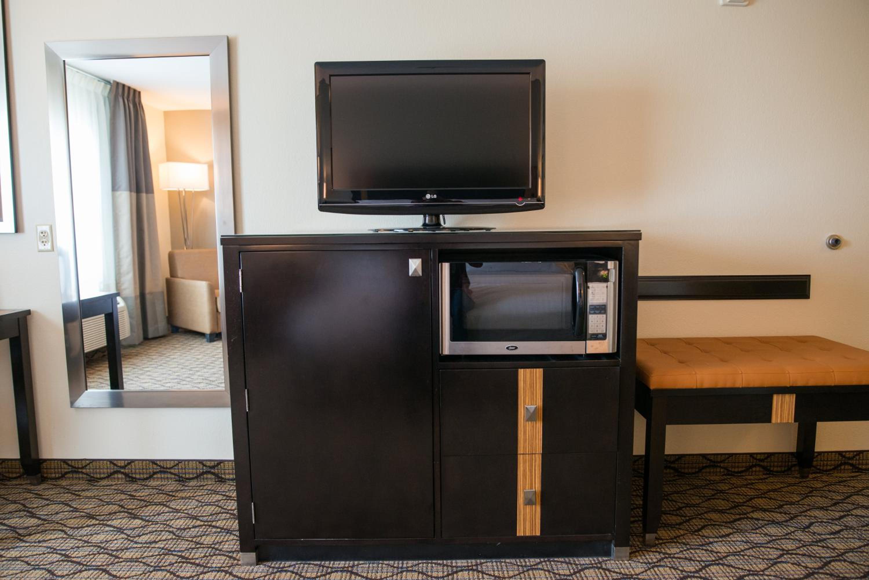 Holiday Inn Express Hotel  Suites Chanhassen, an IHG Hotel - Property Image 34